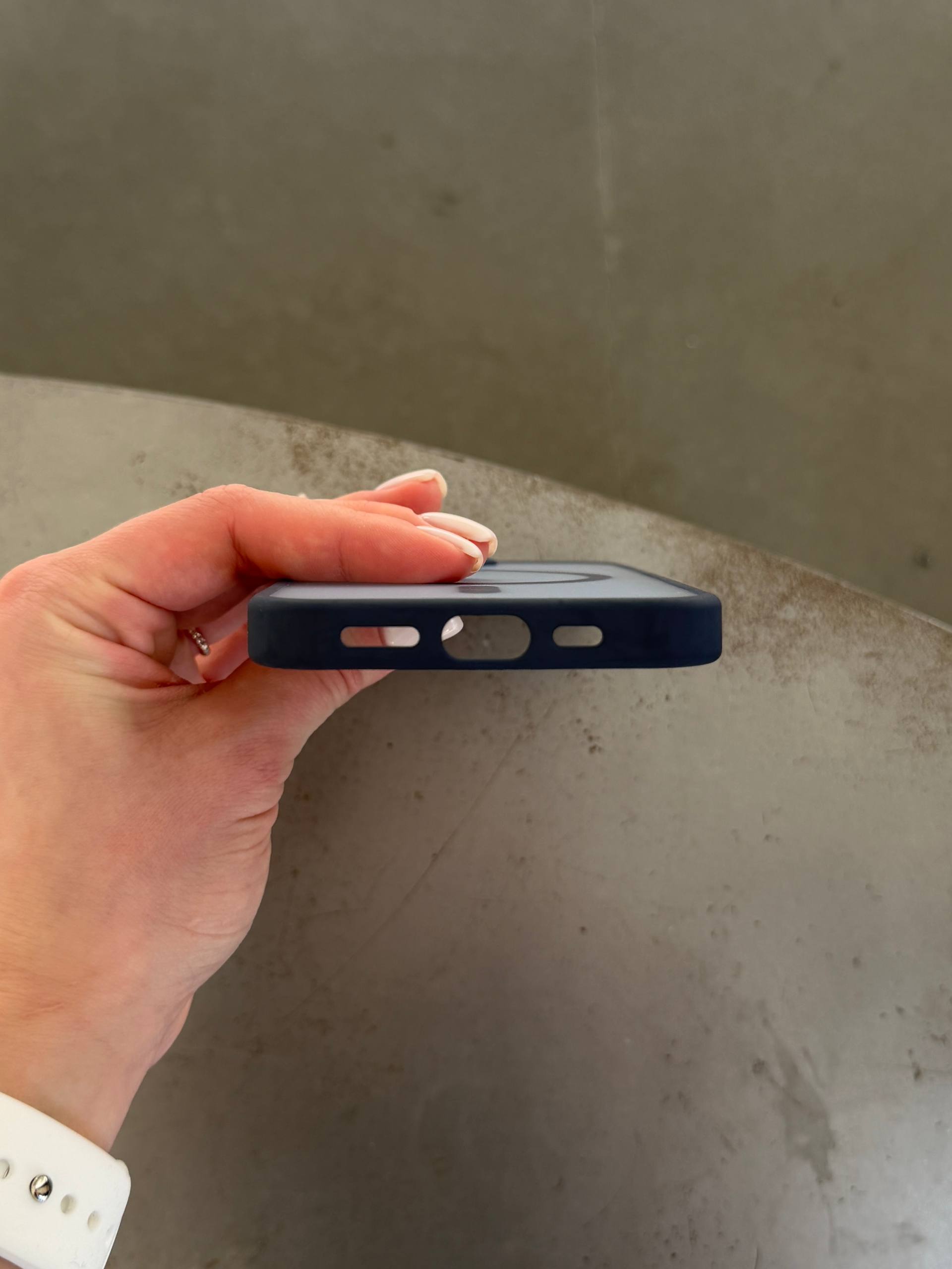Чехол матовый с Magsafe на iPhone 16e / 17e Dark Blue