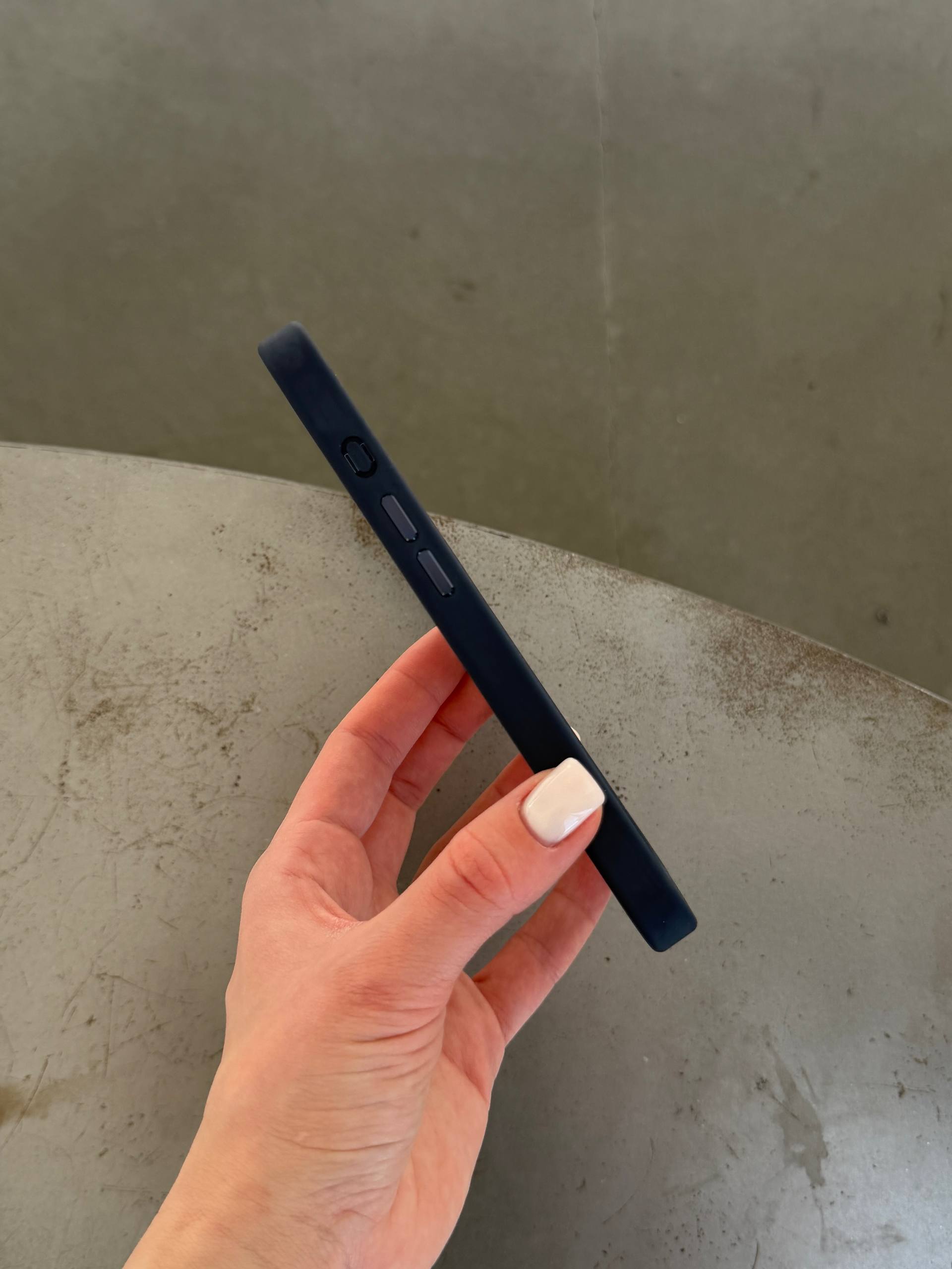 Чехол матовый с Magsafe на iPhone 16e / 17e Dark Blue