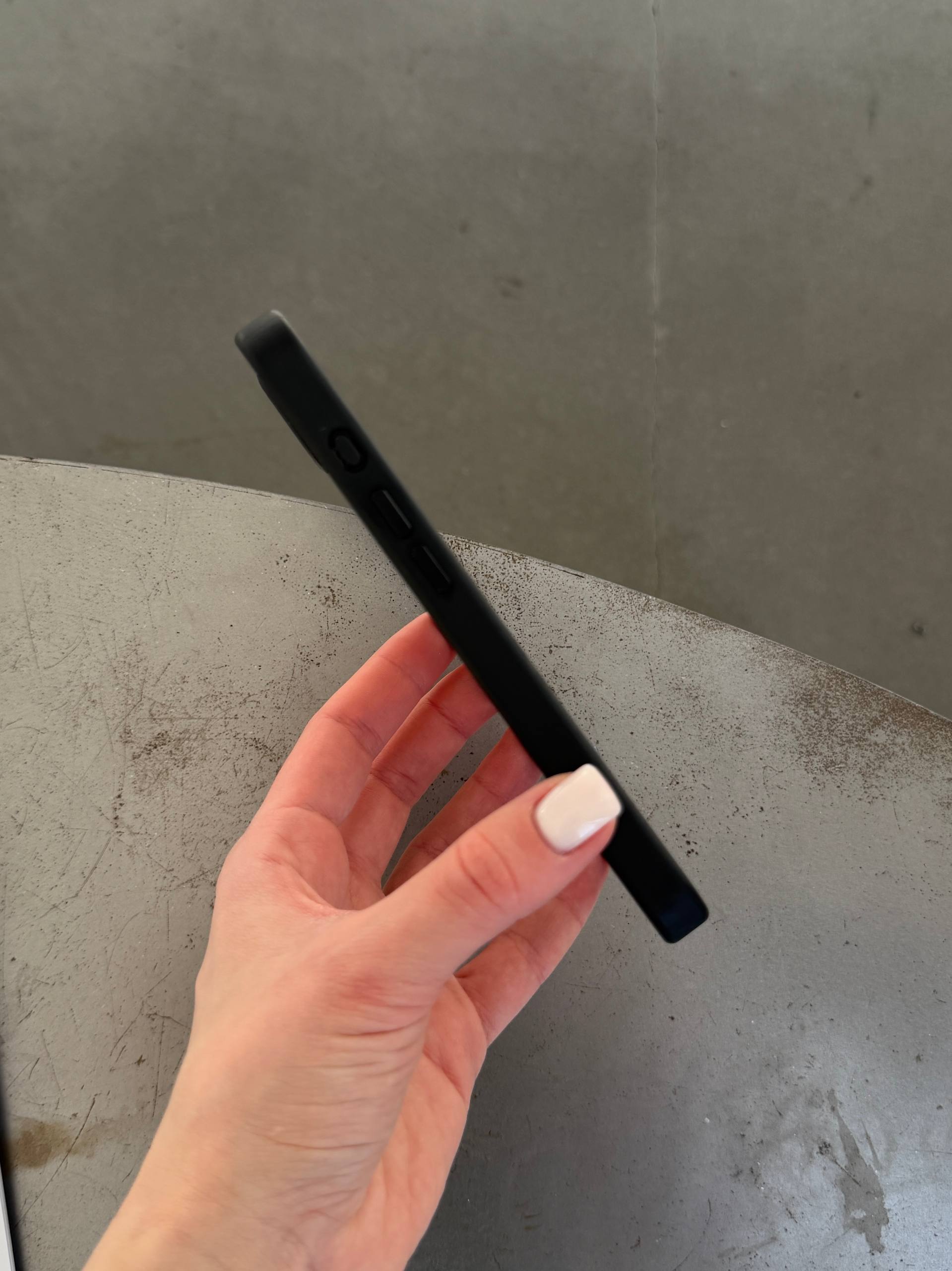 Чехол матовый с Magsafe на iPhone 16e / 17e Black