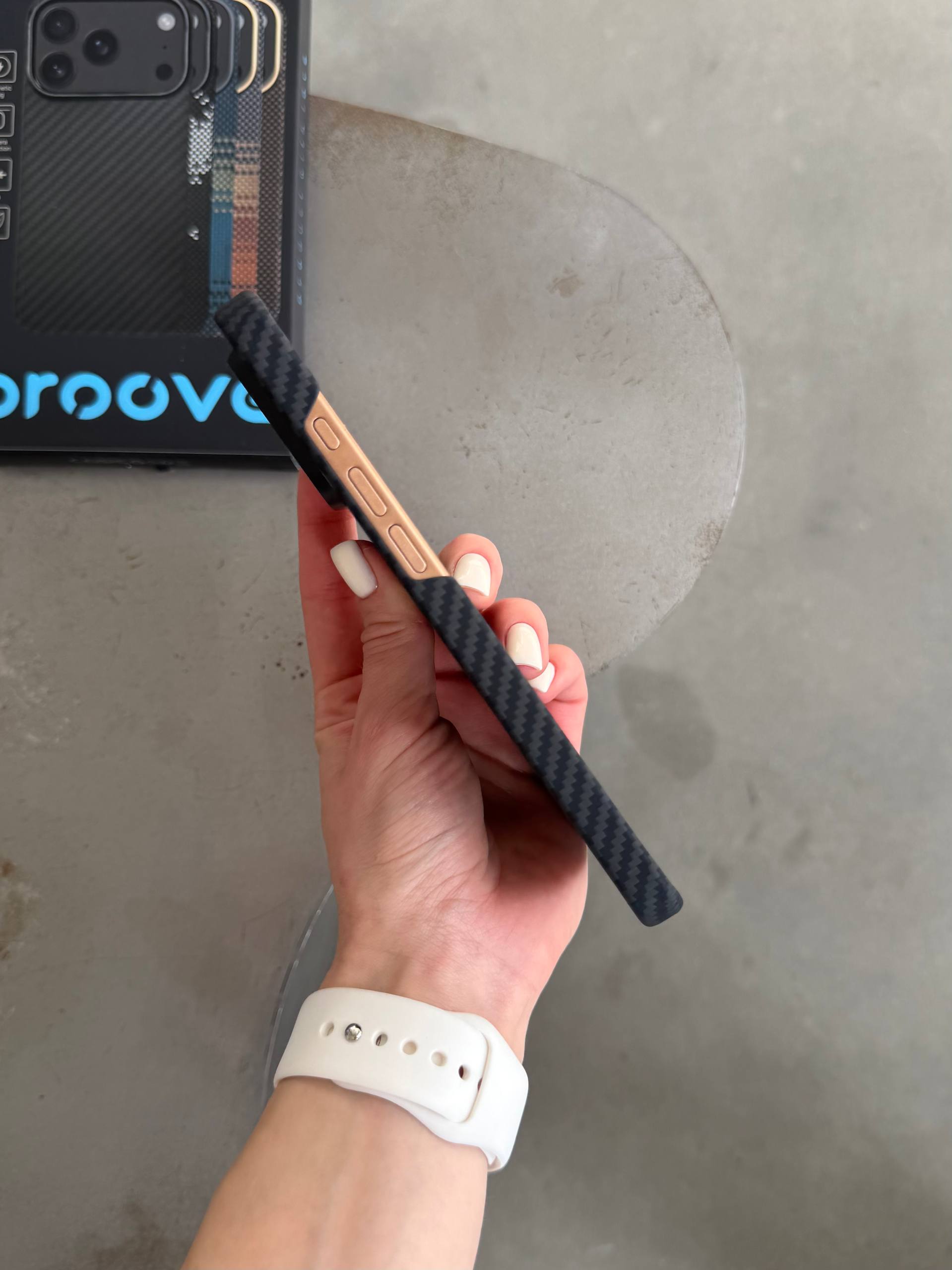 Чехол Proove Carbon Slim с MagSafe для iPhone 16 Pro Black