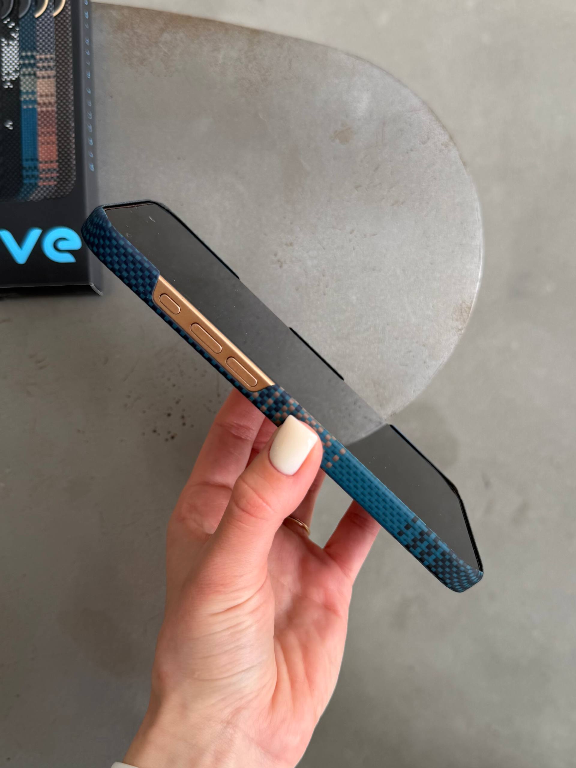 Чохол Proove Carbon Slim з MagSafe для iPhone 15 Pro Nightfall