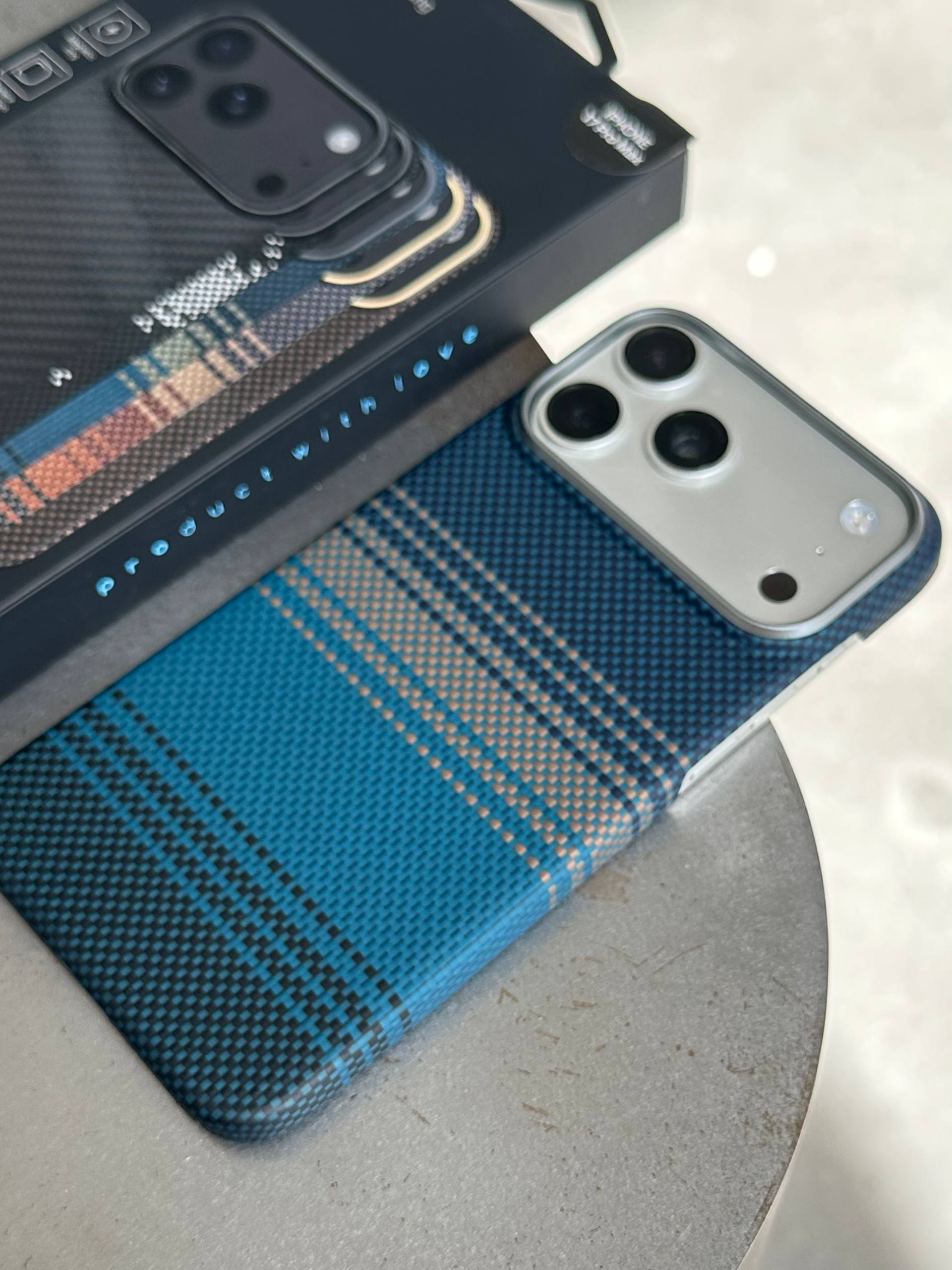 Чохол Proove Carbon Slim з MagSafe для iPhone 17 Pro Max Nightfall