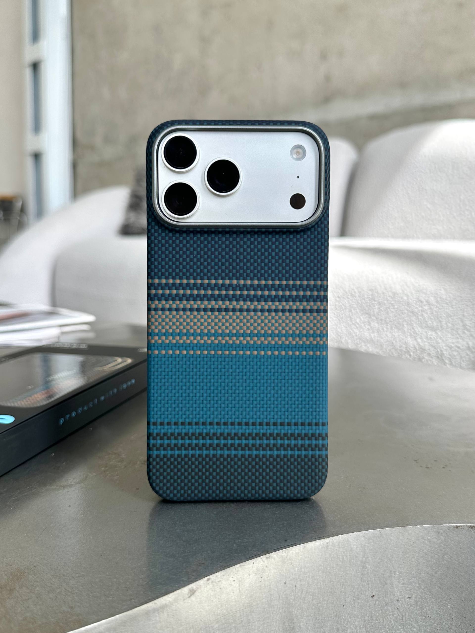 Чохол Proove Carbon Slim з MagSafe для iPhone 17 Pro Max Nightfall