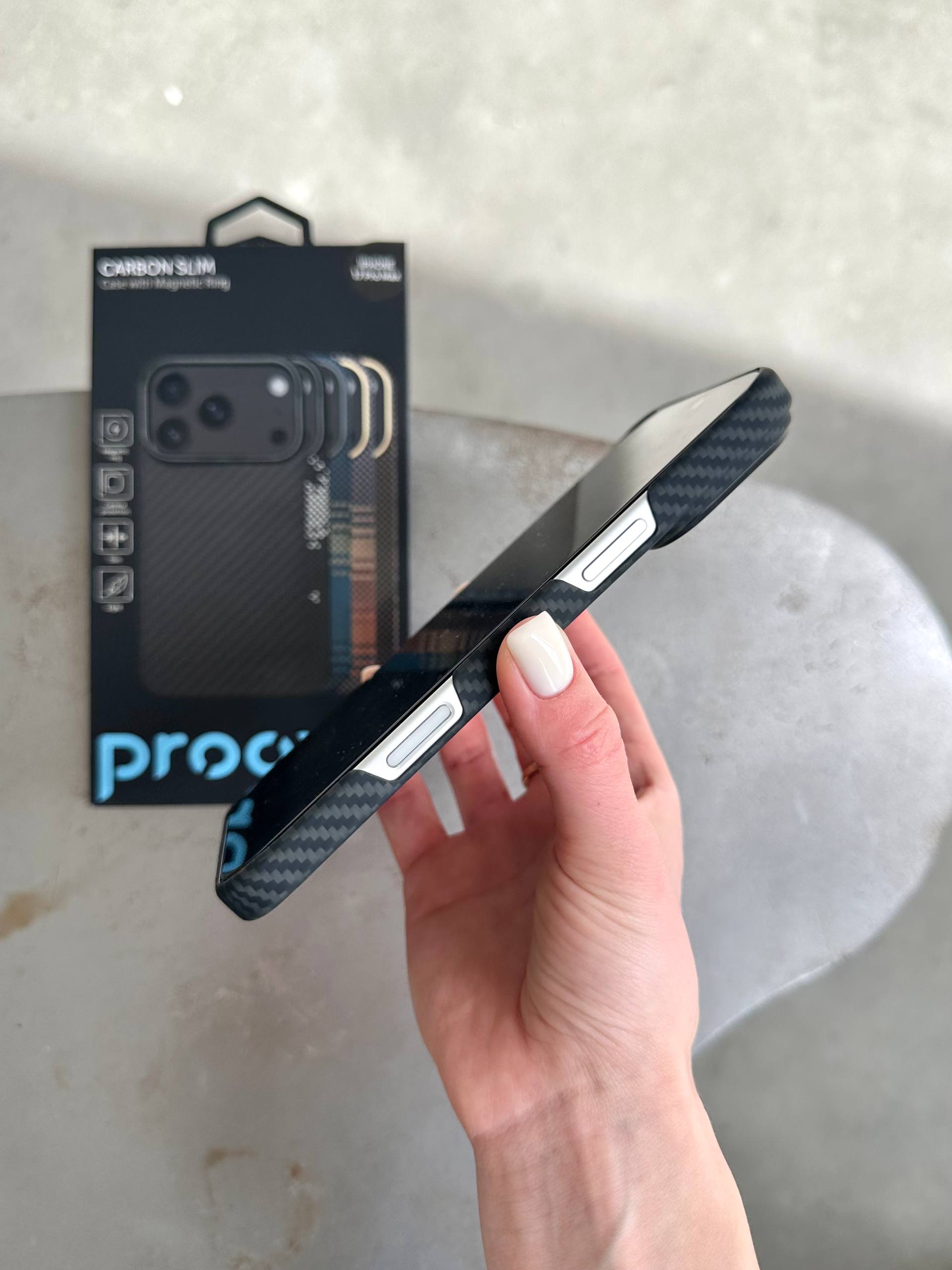 Чехол Proove Carbon Slim c MagSafe для iPhone 17 Pro Black