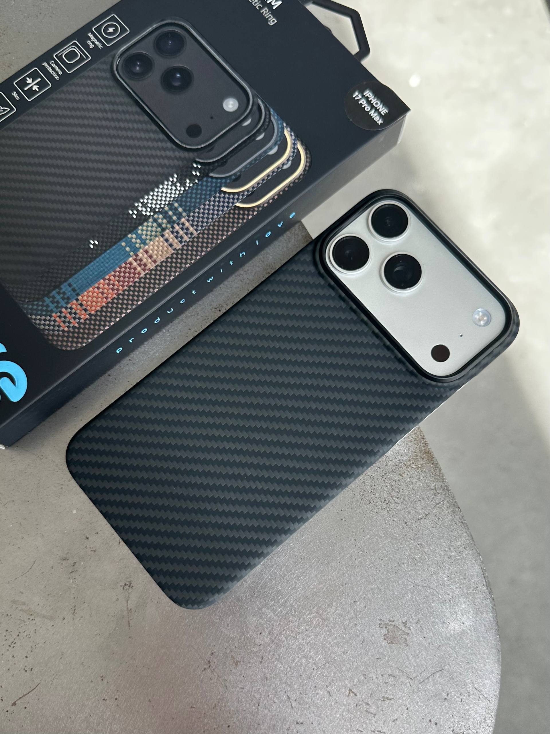 Чехол Proove Carbon Slim c MagSafe для iPhone 17 Pro Black