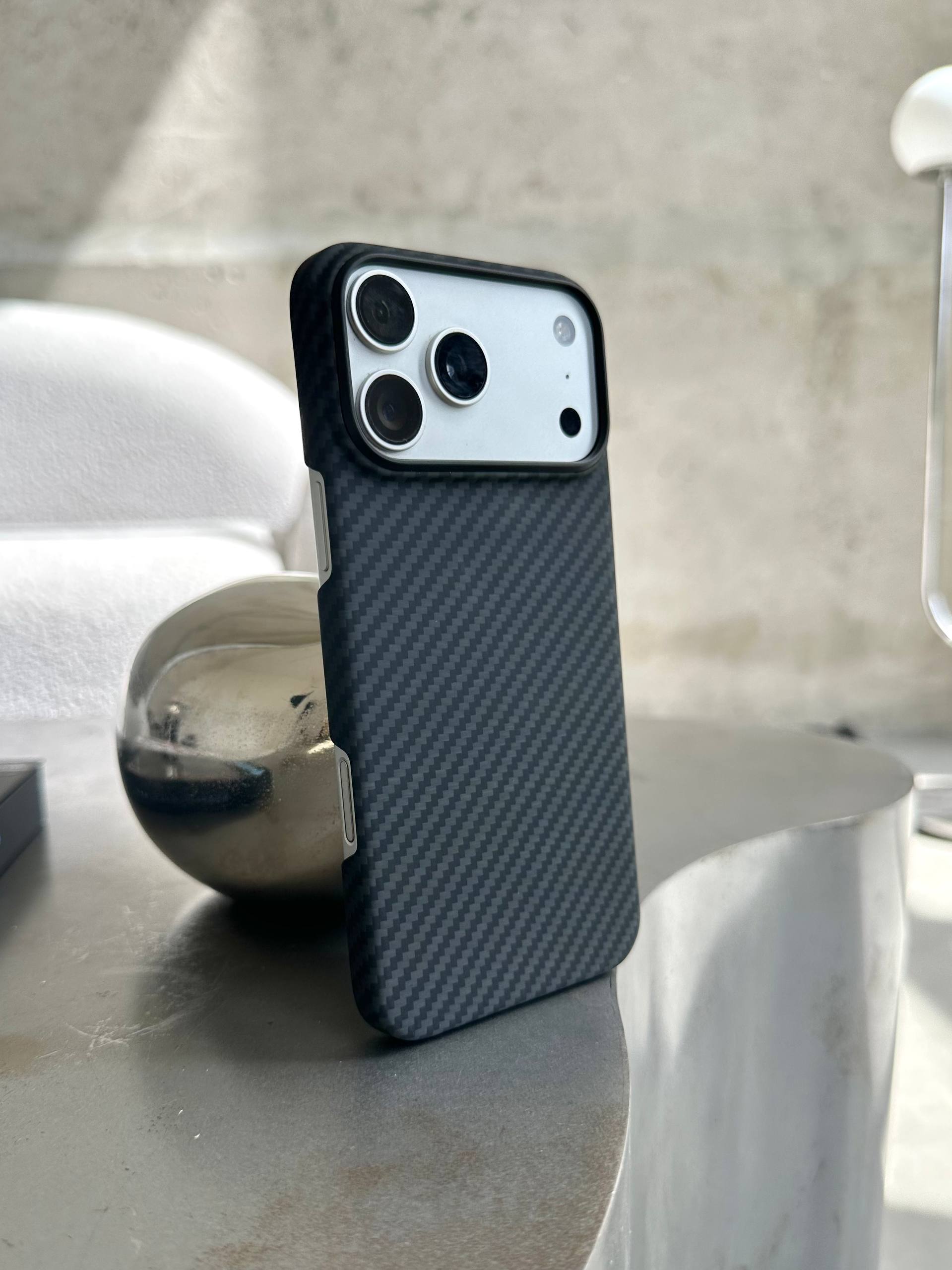 Чехол Proove Carbon Slim c MagSafe для iPhone 17 Pro Black