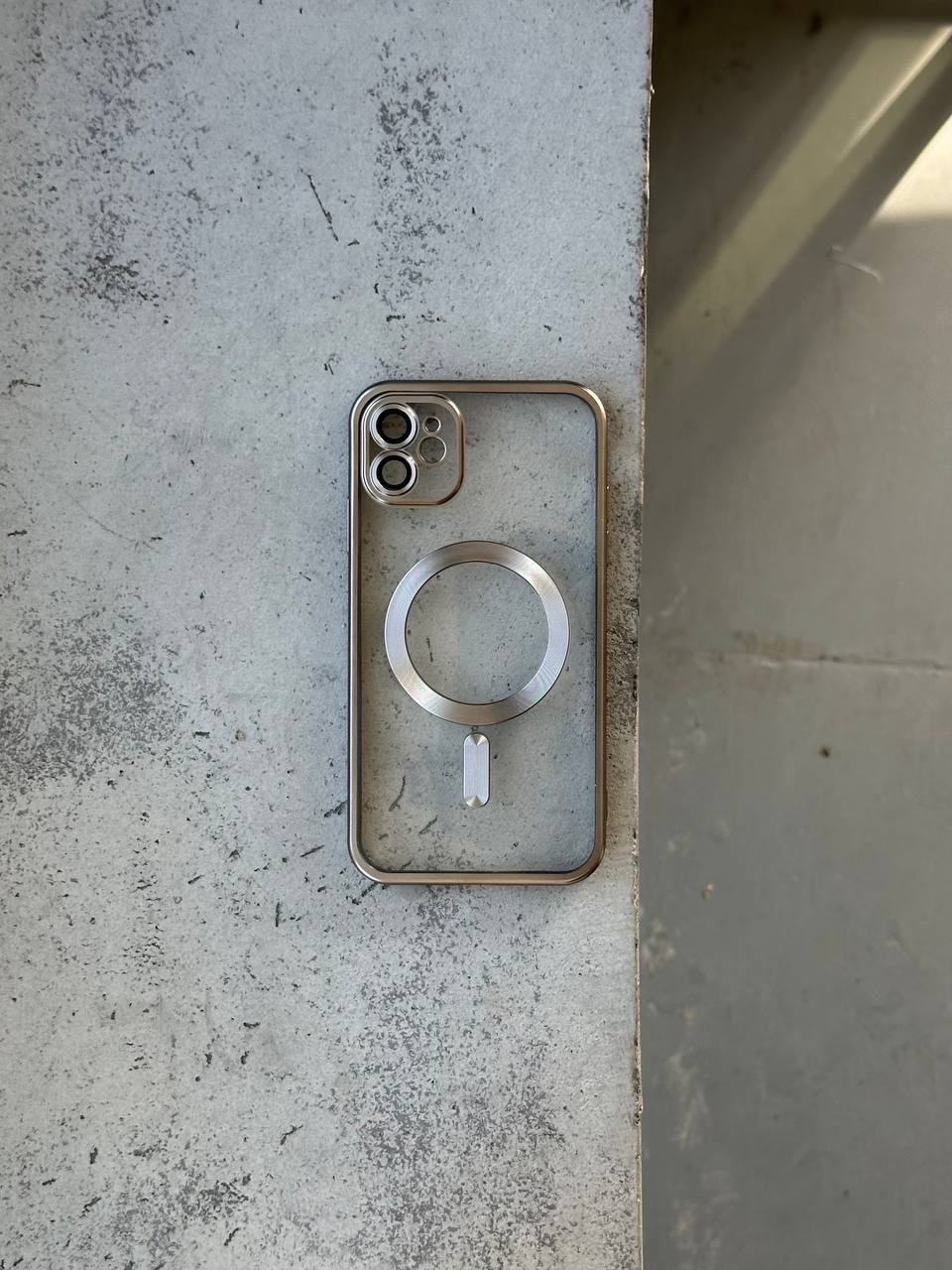 Чехол цветной Shining case с Magsafe на iPhone 11 Titan