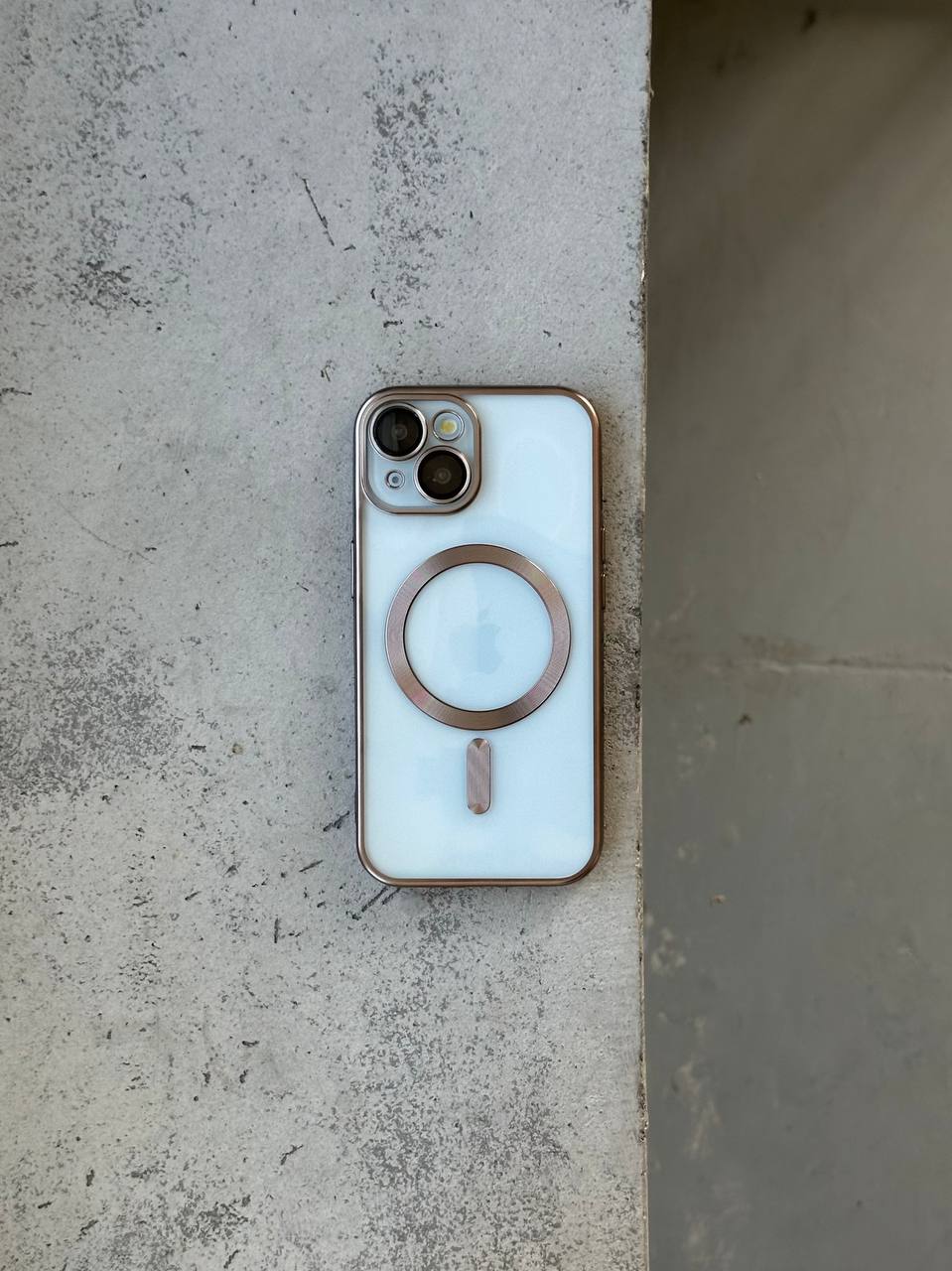 Чехол цветной Shining case с Magsafe на iPhone 14+ Titan