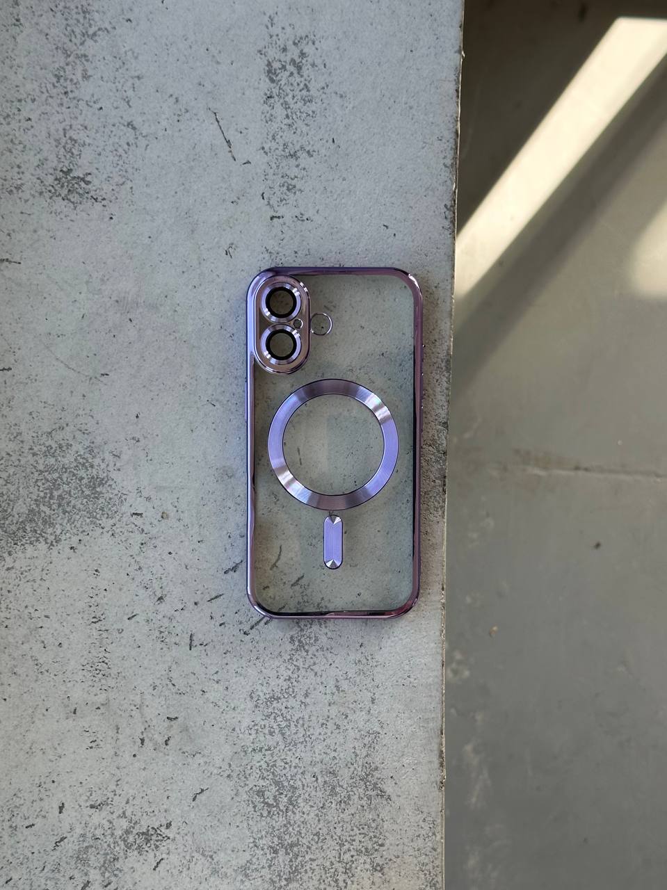 Чехол цветной Shining case с Magsafe на iPhone 16 Purple