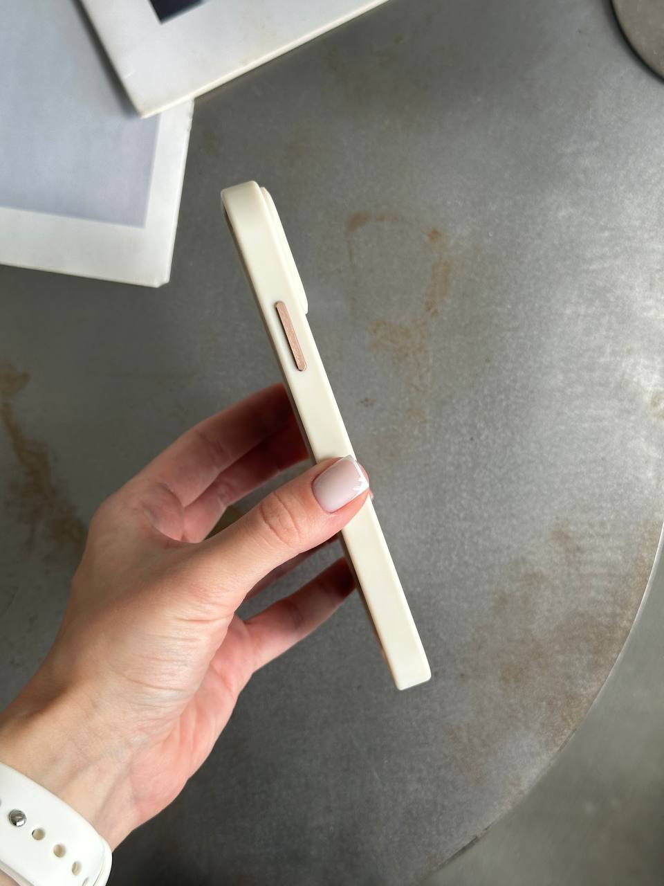 Чехол матовый из Magsafe на iPhone 11 Beige