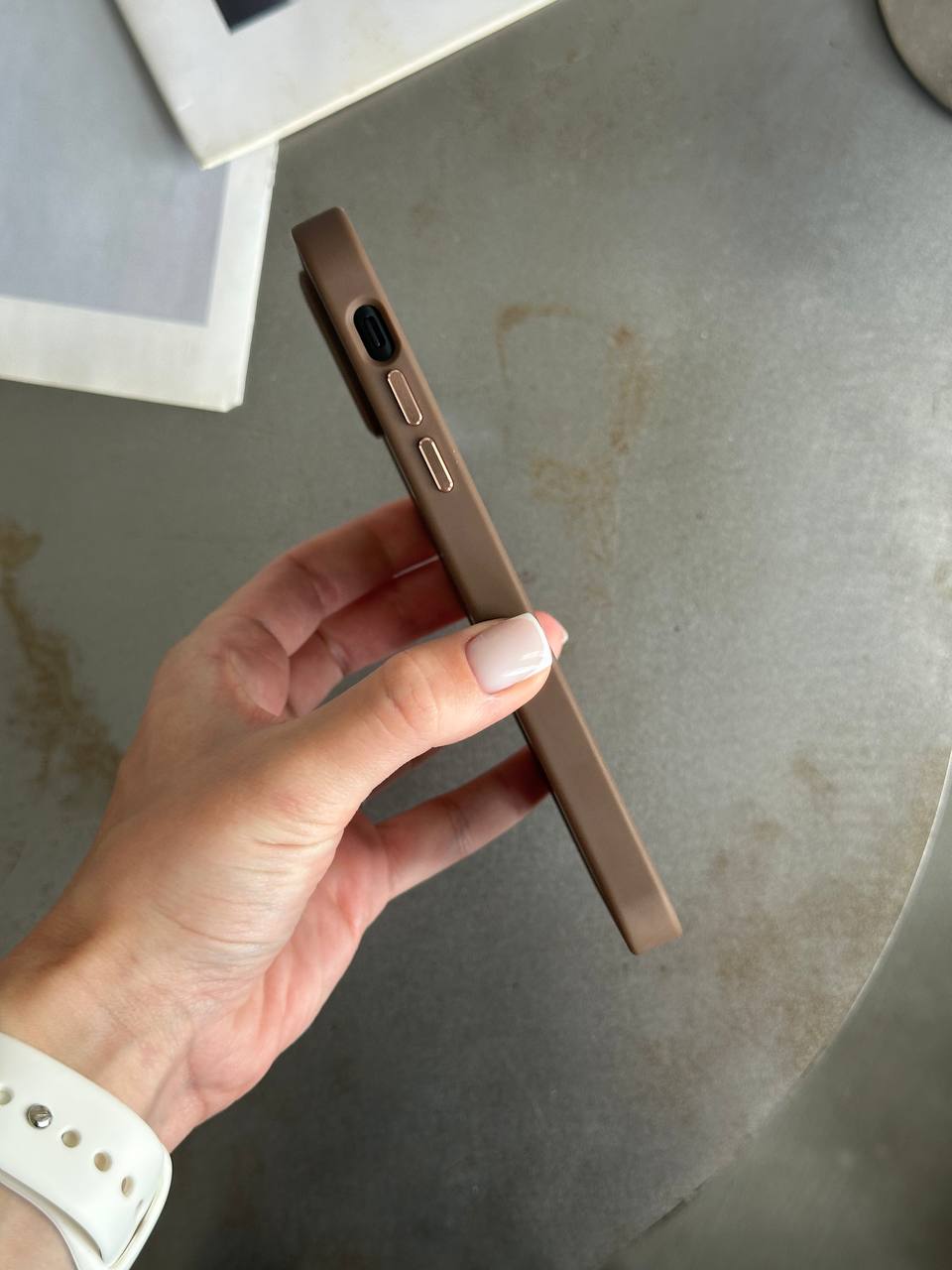Чехол матовый из Magsafe на iPhone 11 Brown