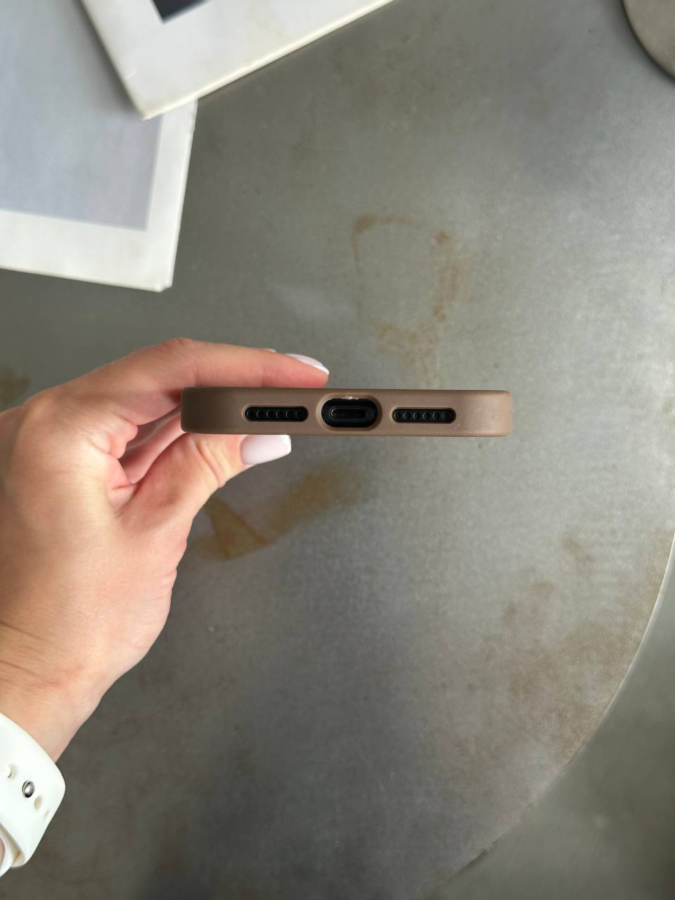 Чехол матовый из Magsafe на iPhone 11 Brown
