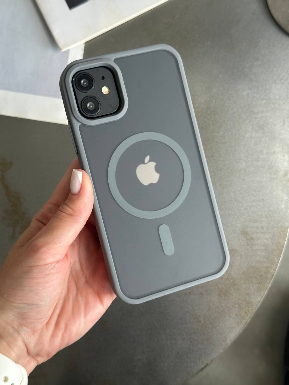 Чехол матовый из Magsafe на iPhone 11 Gray