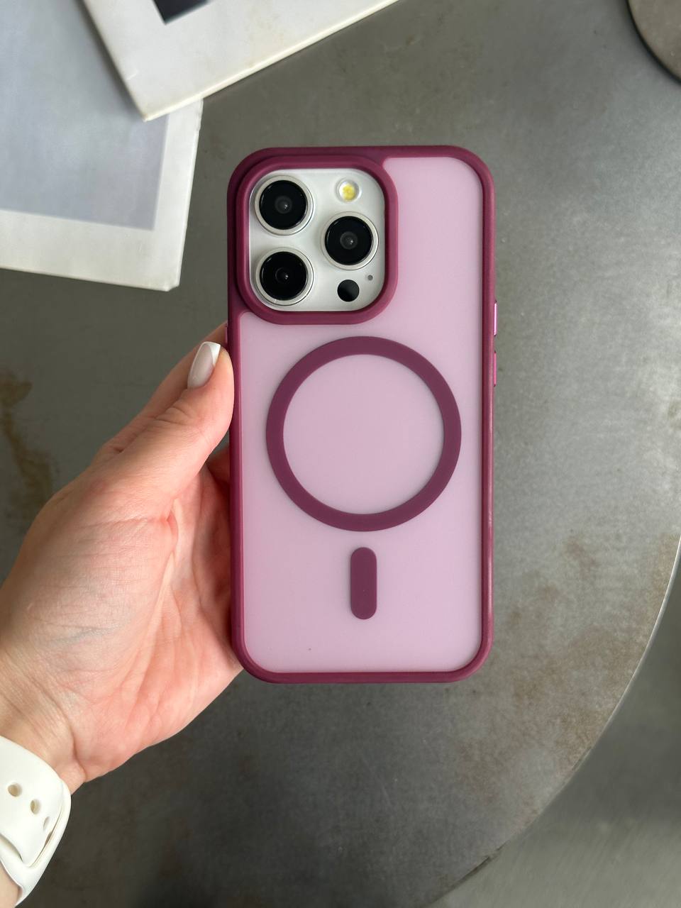 Чехол матовый с Magsafe на iPhone 14 Pro Max Wine