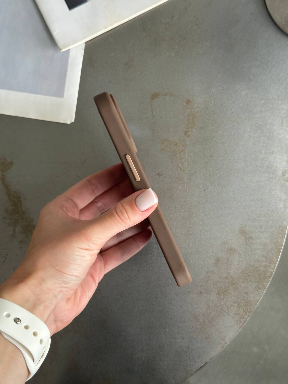 Чехол матовый из Magsafe на iPhone 14 Pro Brown