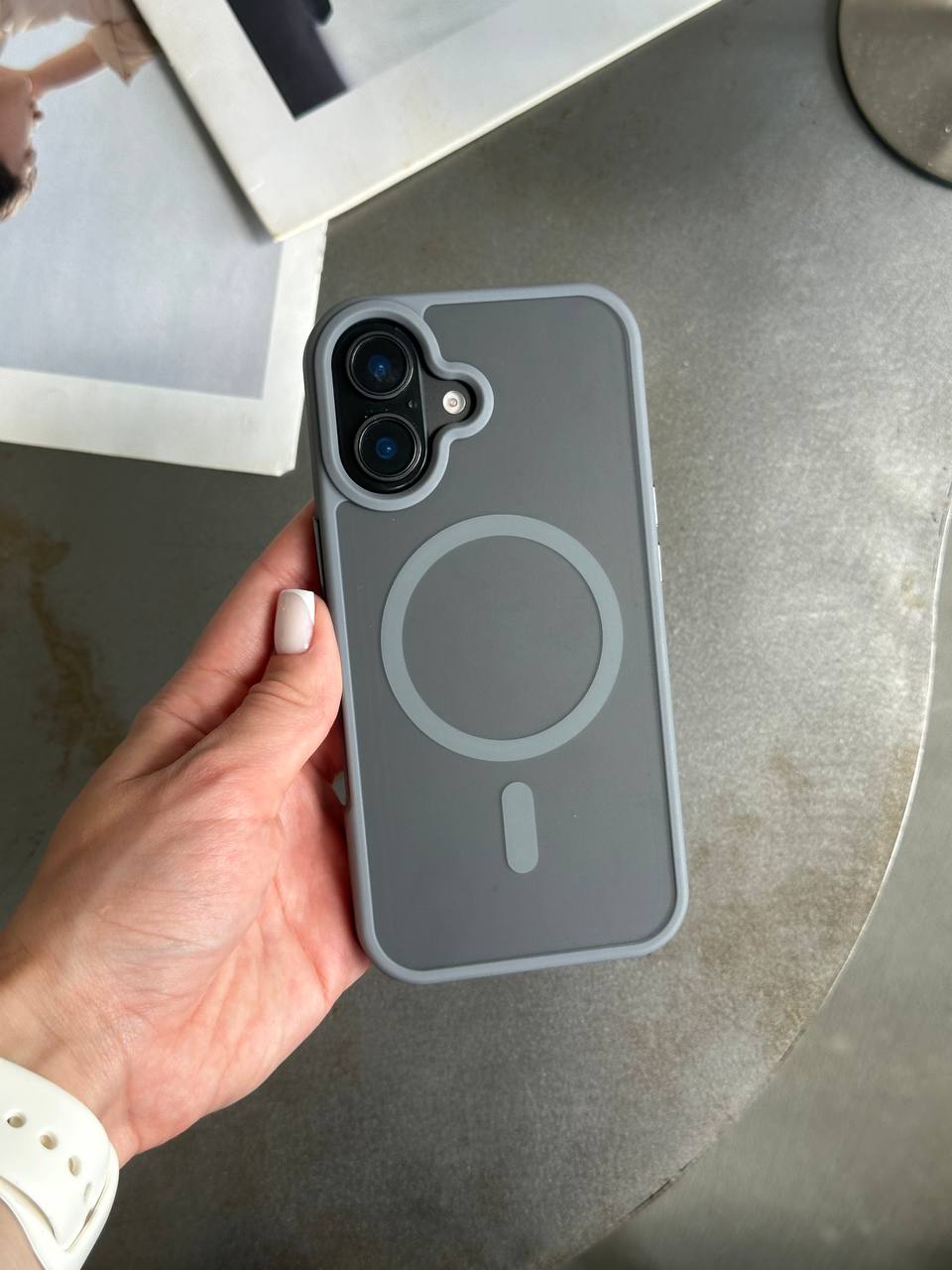 Чехол матовый из Magsafe на iPhone 16 Gray
