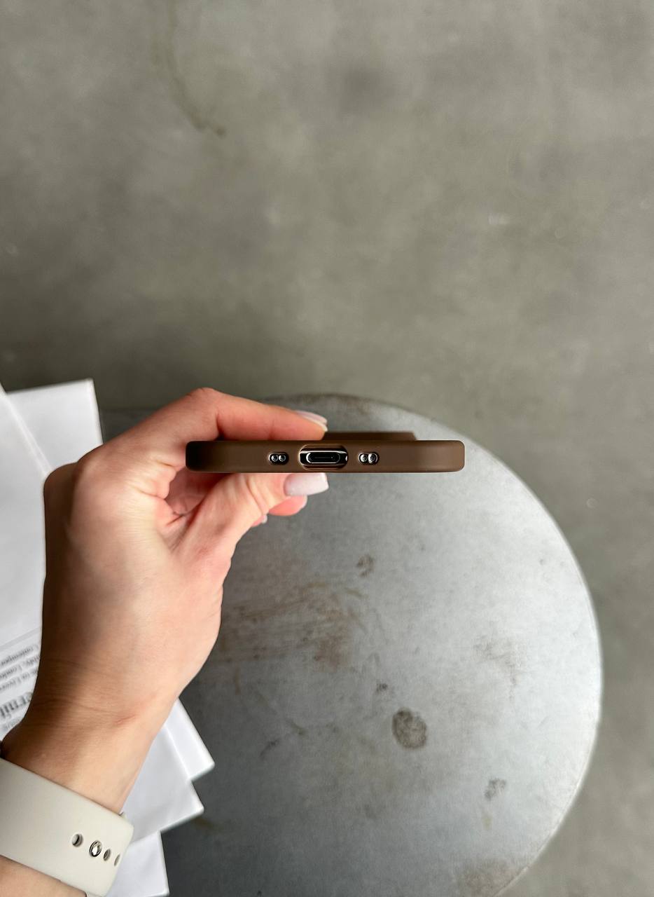 Чехол матовый из Magsafe на iPhone 17 Air Brown