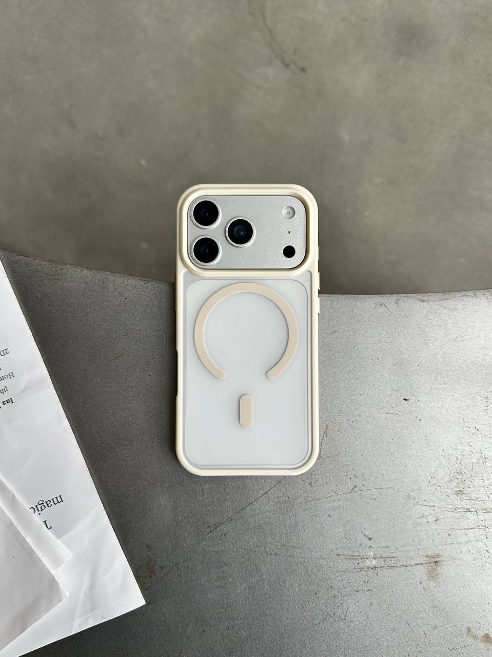 Чохол матовий з Magsafe на iPhone 17 Pro Beige