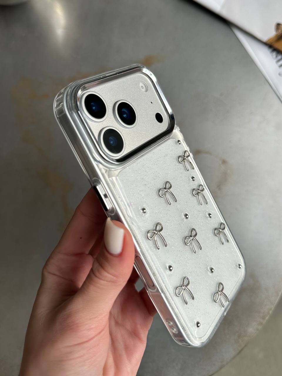 Чехол прозрачный Bow Case с бантиками на iPhone 17 Pro