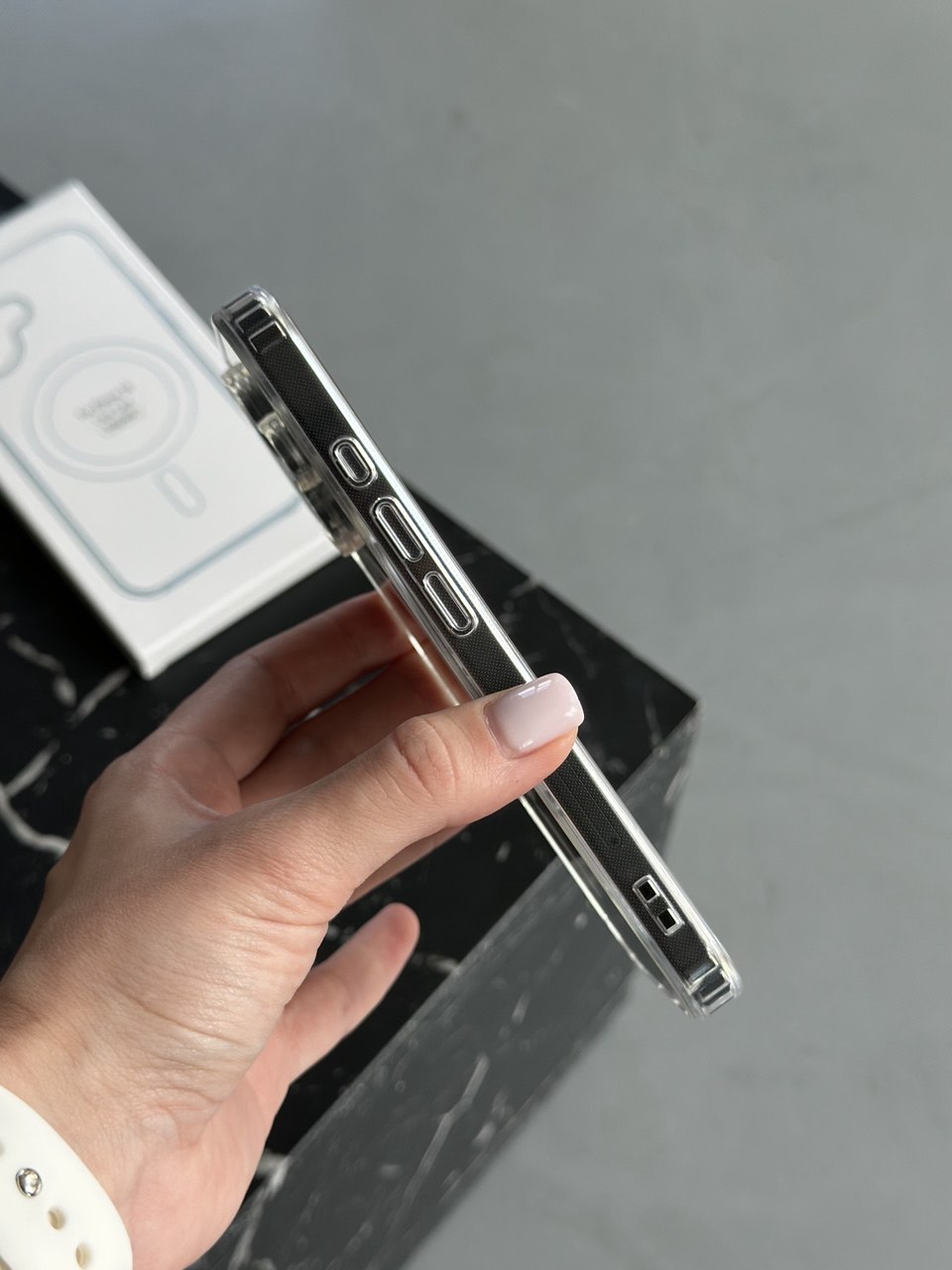 Чехол прозрачный Clear Case с Magsafe на iPhone 16e / 17e