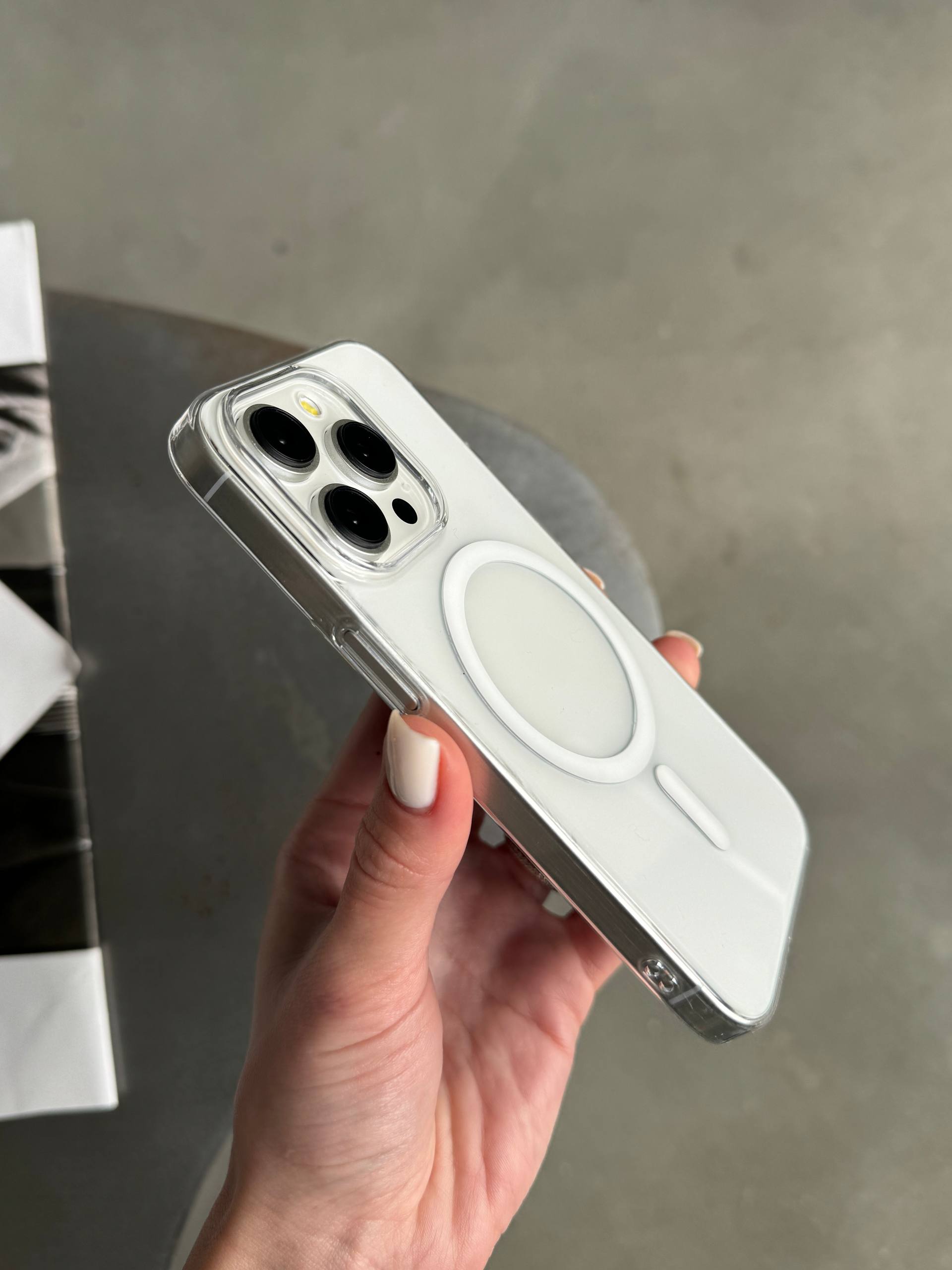 Чехол прозрачный Crystal case с Magsafe на iPhone 12 / 12 Pro