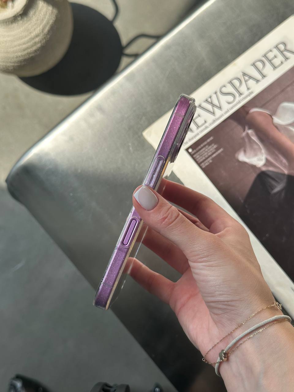 Чехол прозрачный Glitter с блестками на iPhone 16