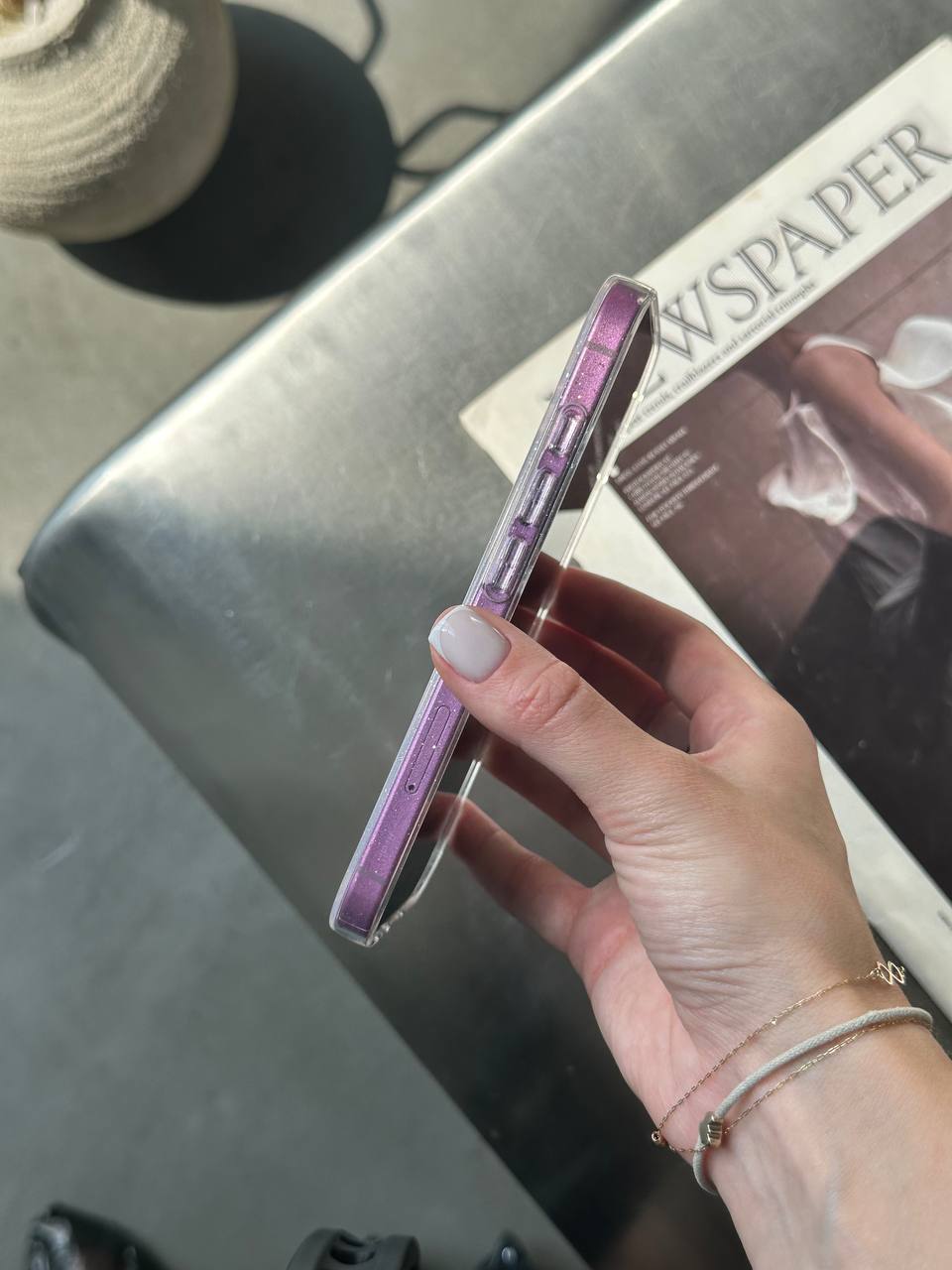 Чехол прозрачный Glitter с блестками на iPhone 16