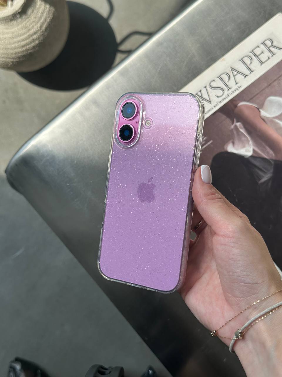 Чехол прозрачный Glitter с блестками на iPhone 16