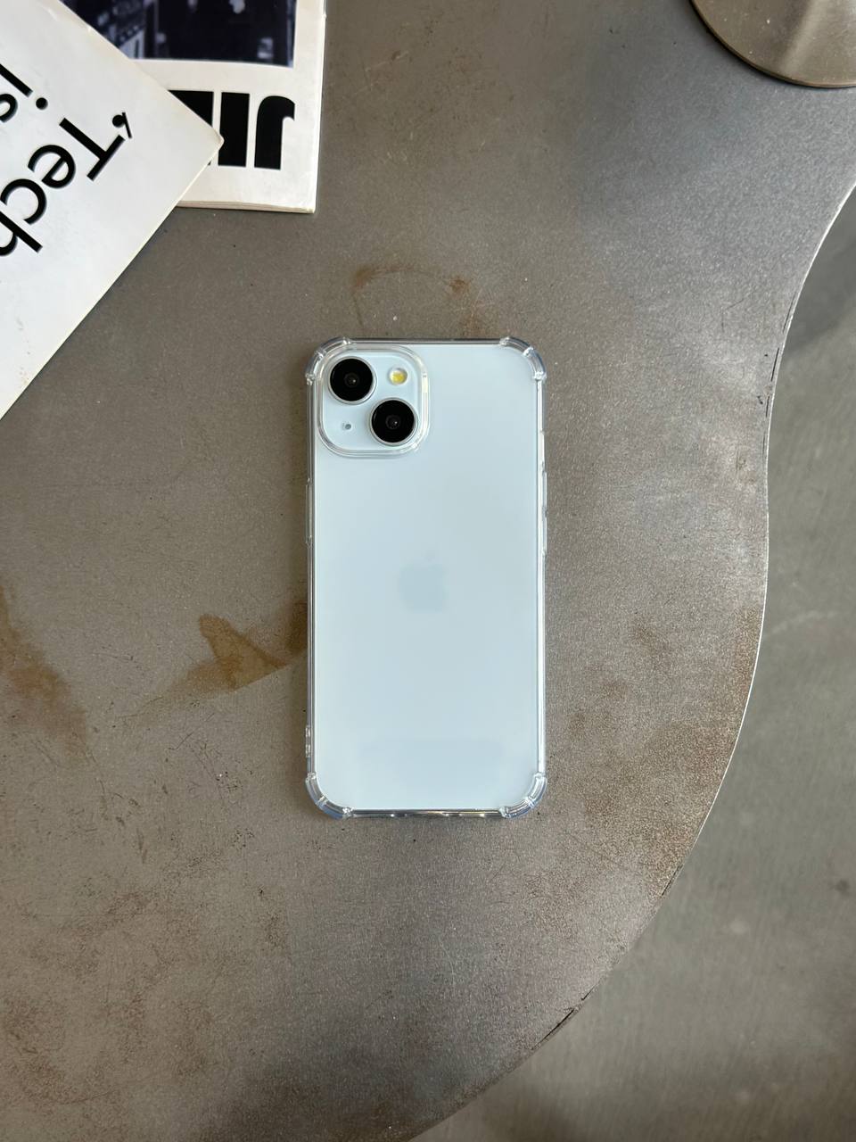 Чохол прозорий силіконовий з посиленими кутами відкрита камера на iPhone 13