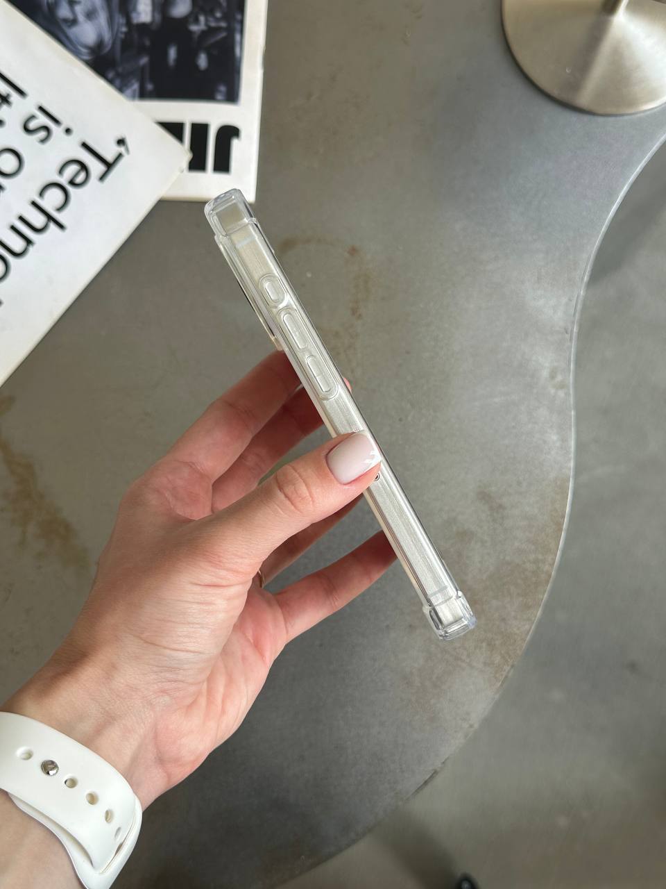 Чохол прозорий силіконовий з посиленими кутами відкрита камера на iPhone 15 Pro