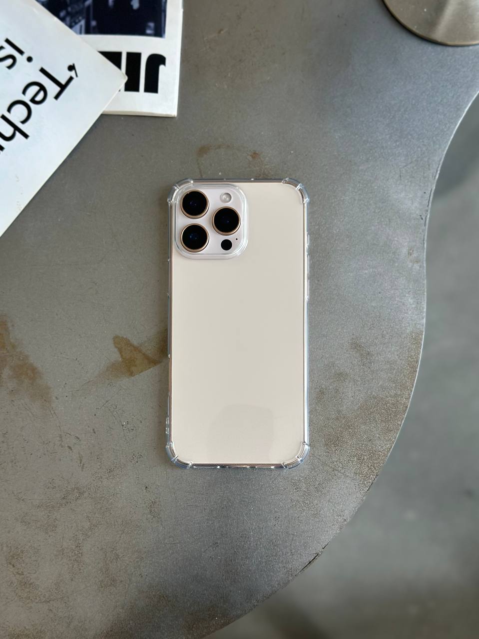 Чехол прозрачный силиконовый с усиленными углами открытая камера для iPhone 16 Pro Max