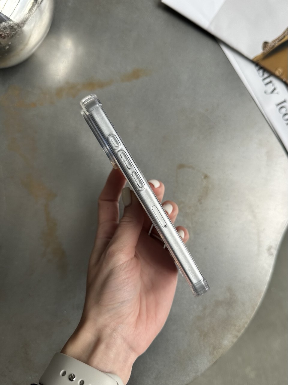 Чехол прозрачный силиконовый с усиленными углами открытая камера для iPhone 17 Pro Max