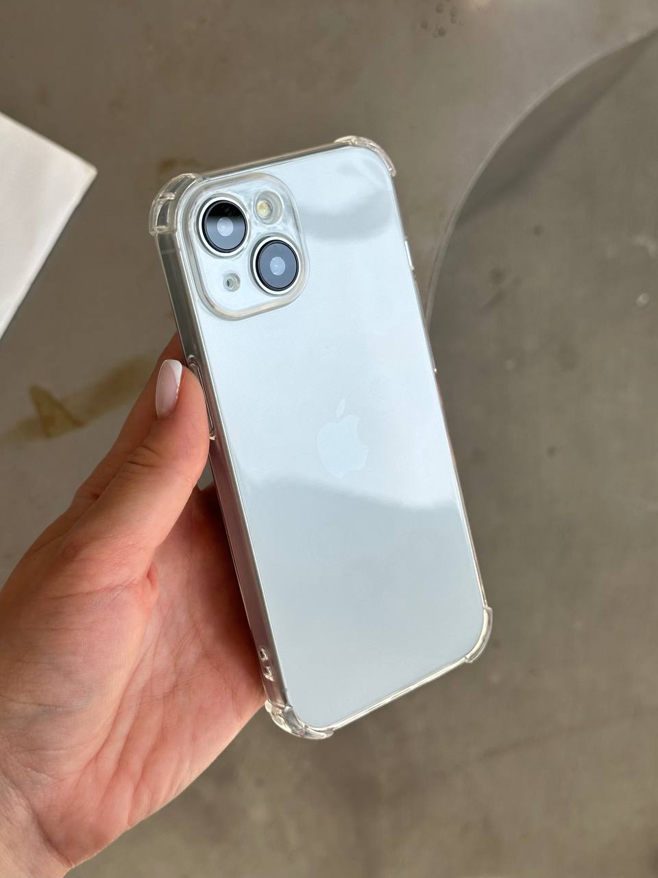 Чехол прозрачный силиконовый с усиленными углами закрытая камера для iPhone 14+