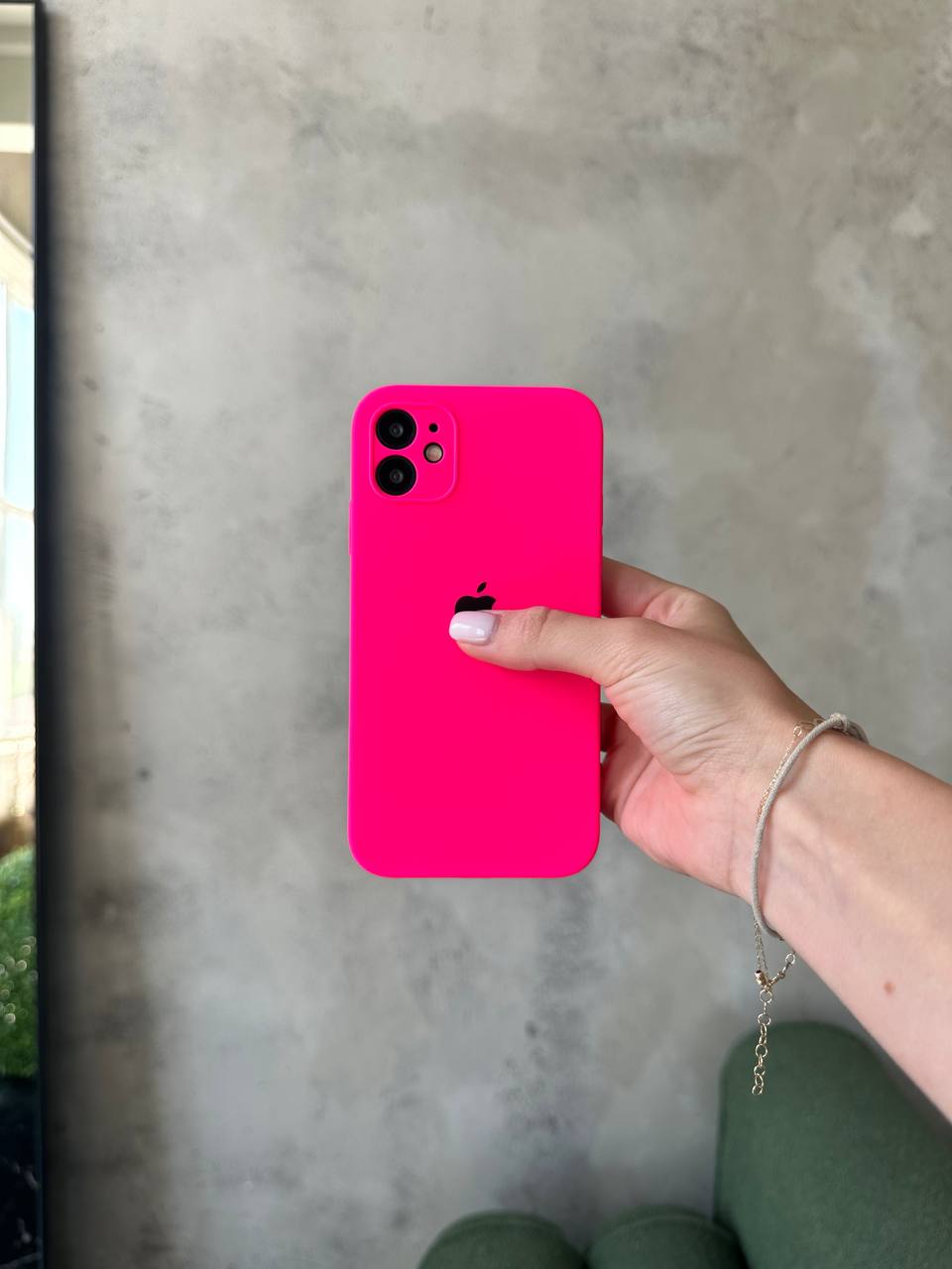 Чехол Silicone case с закрытой камерой для iPhone 12 Shiny Pink #23