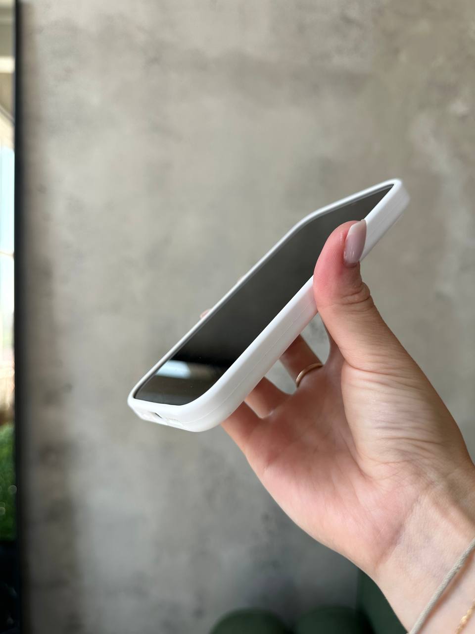 Чохол Silicone case із закритою камерою на iPhone 15+ White #08