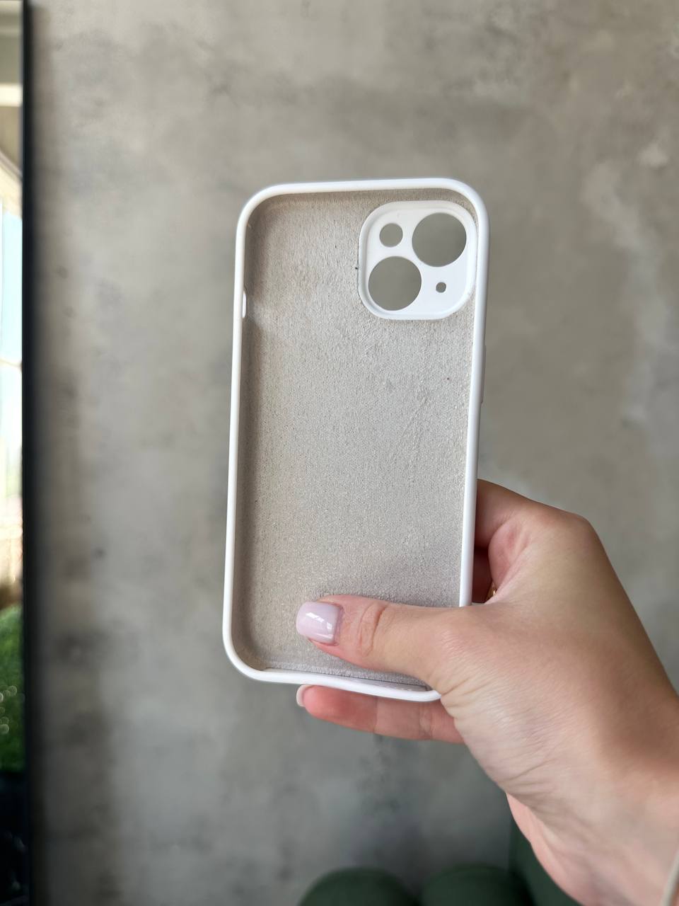 Чохол Silicone case із закритою камерою на iPhone 15+ White #08