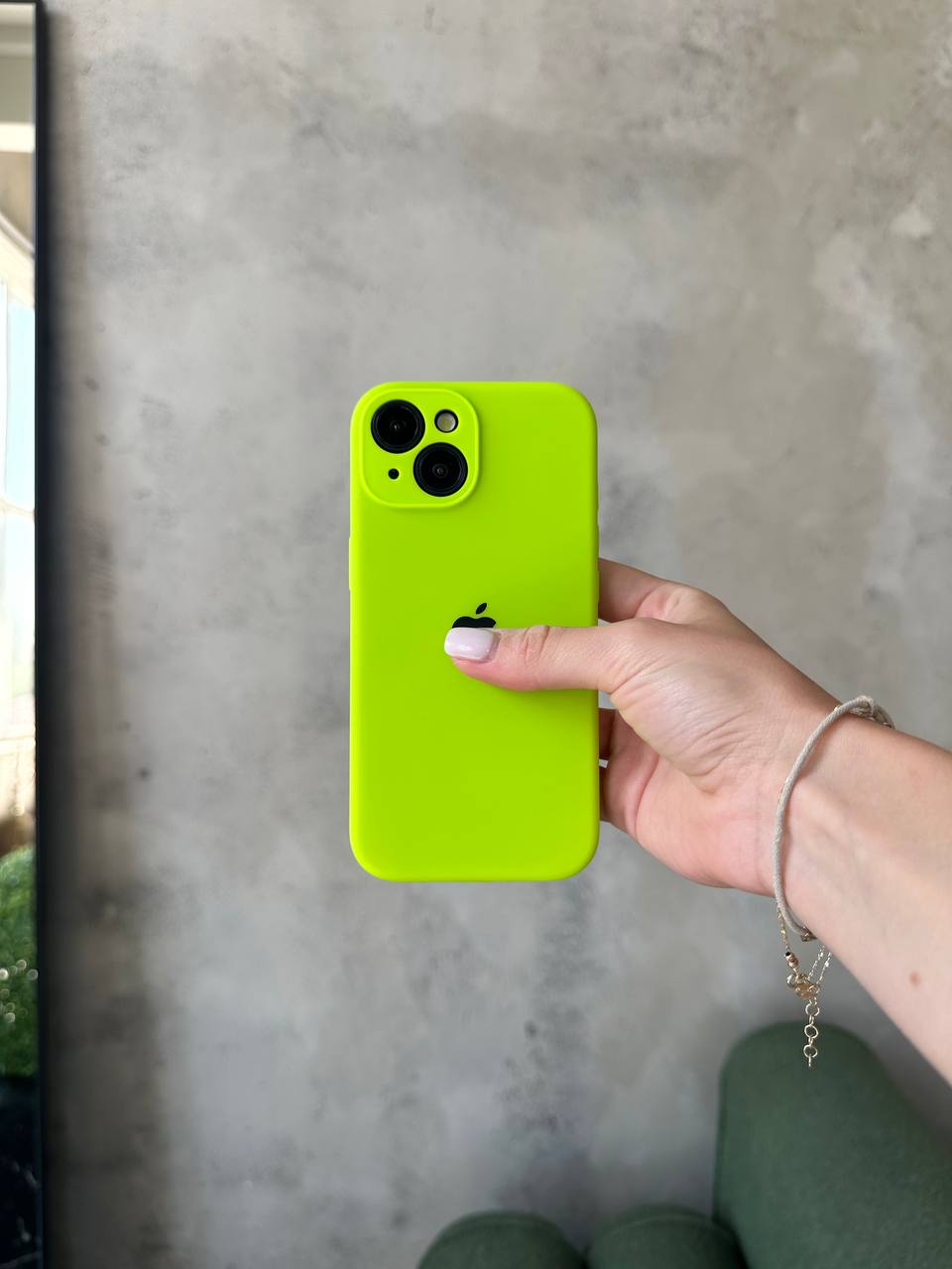 Чохол Silicone case із закритою камерою на iPhone 14 Shiny Green #24