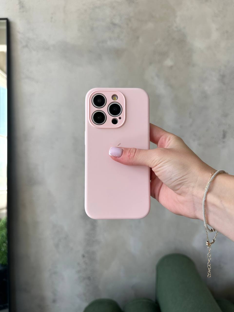 Чохол Silicone case із закритою камерою на iPhone 14 Pro Max Chalk Pink #57