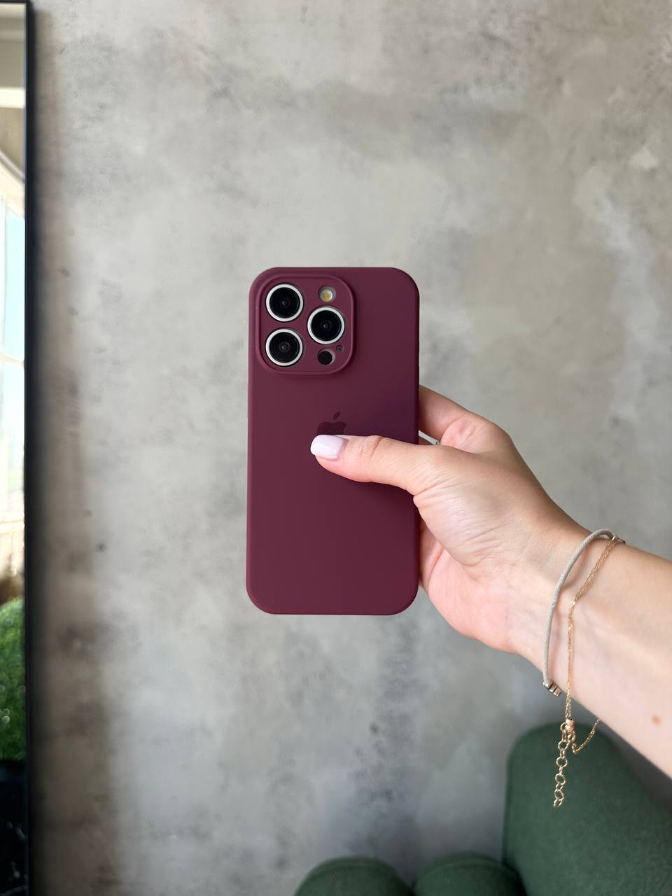 Чохол Silicone case із закритою камерою на iPhone 13 Pro Plum #47