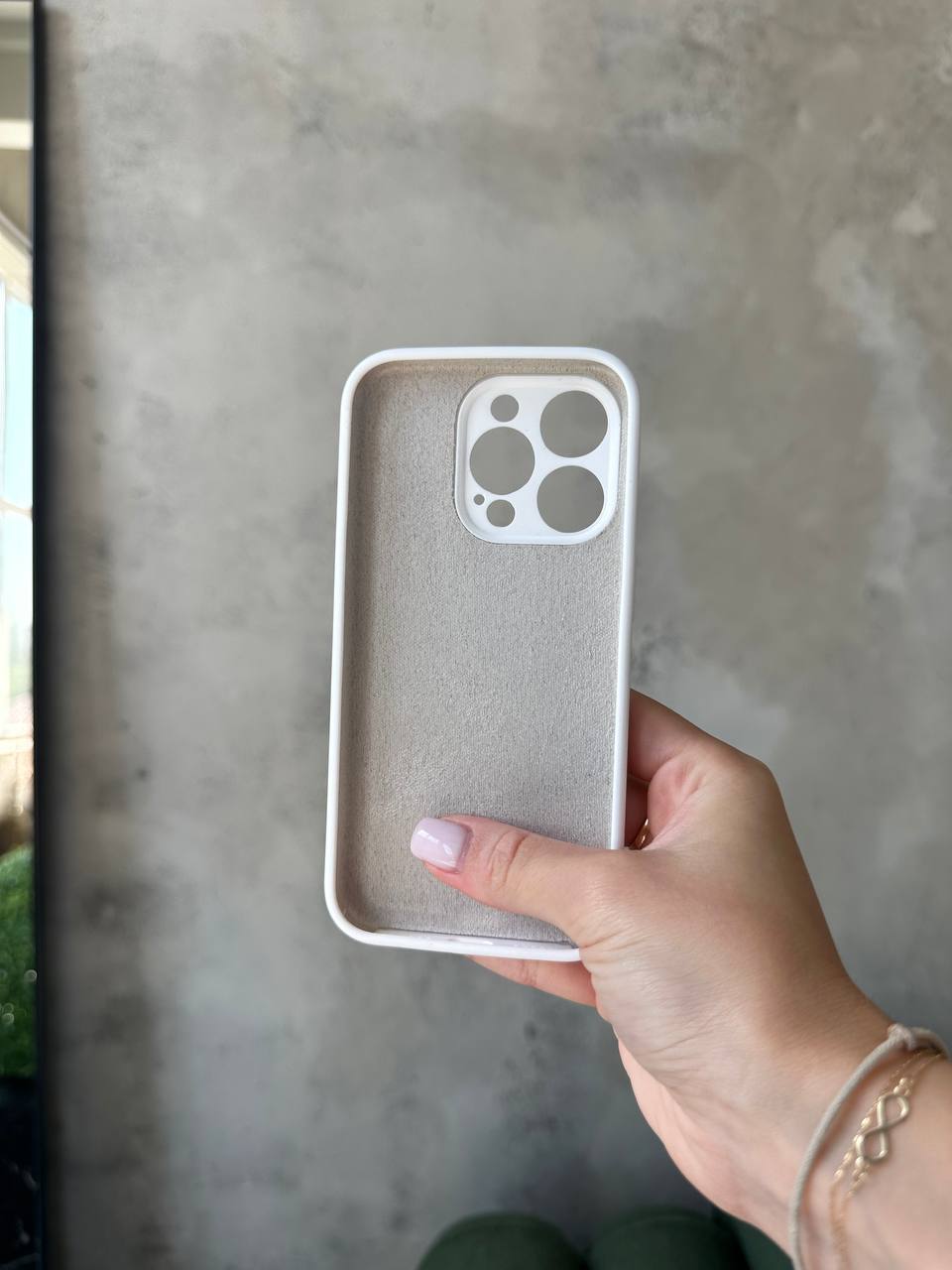 Чохол Silicone case із закритою камерою на iPhone 16 Pro Max White #08