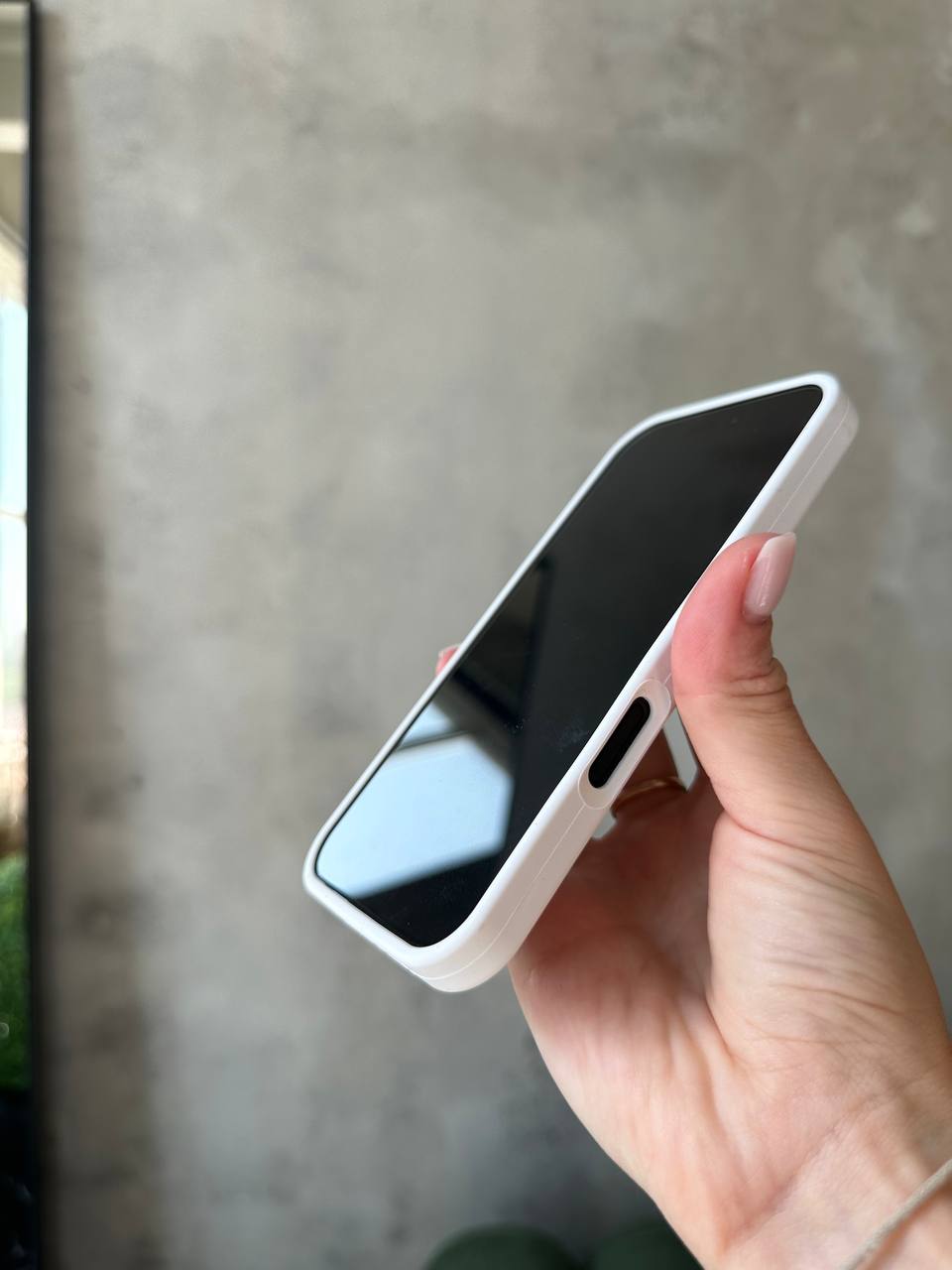 Чохол Silicone case із закритою камерою на iPhone 16+ White #08