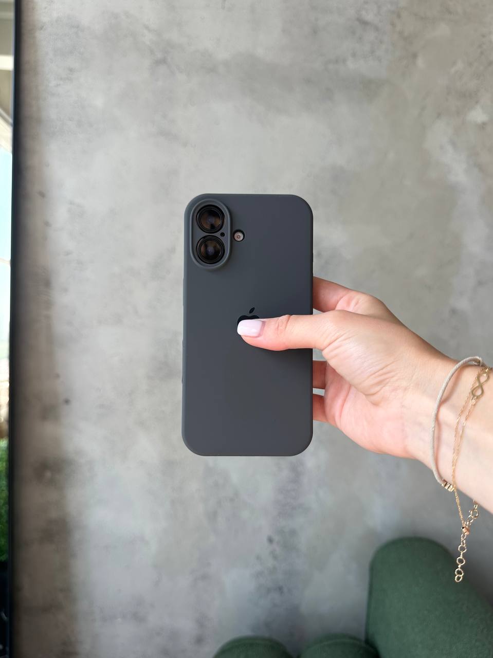 Чохол Silicone case із закритою камерою на iPhone 16 Graphite #12