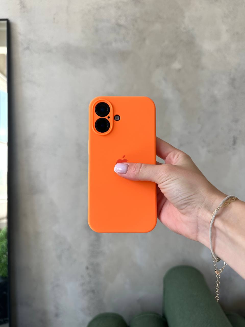 Чохол Silicone case із закритою камерою на iPhone 16 Kumquat #52