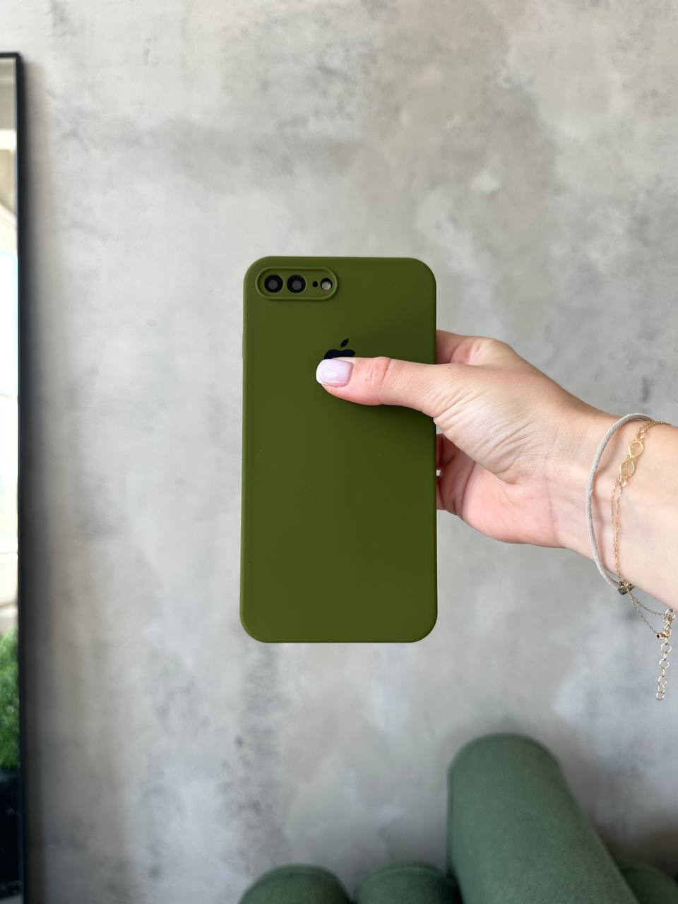 Чехол Silicone case с закрытой камерой на iPhone 7+ / 8+ Army Green #29