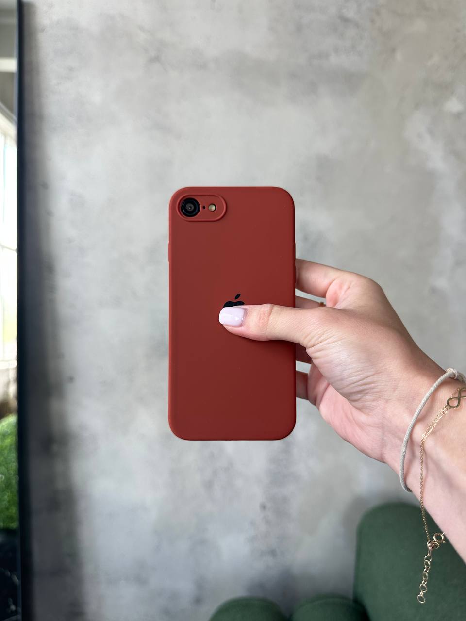 Чохол Silicone case із закритою камерою на iPhone SE 2020 / 2022 Brown #42