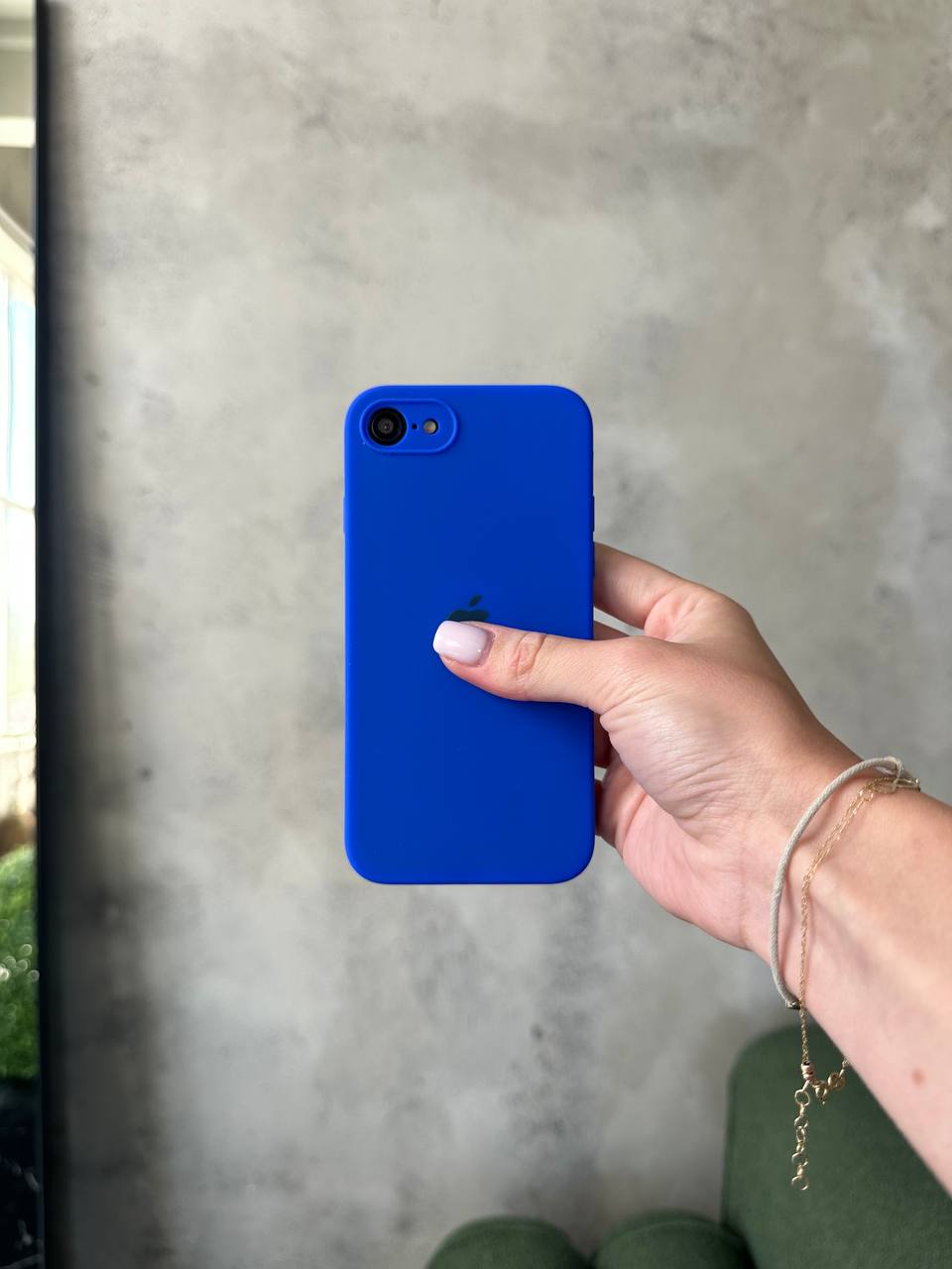 Чохол Silicone case із закритою камерою на iPhone SE 2020 / 2022 Electric Blue #45