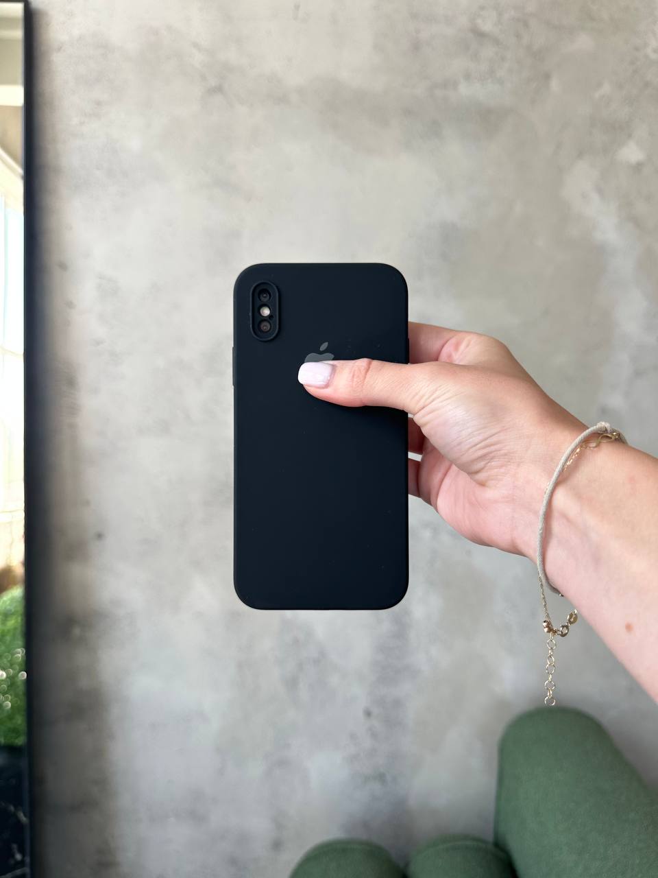 Чехол Silicone case с закрытой камерой для iPhone XS Max Black #14