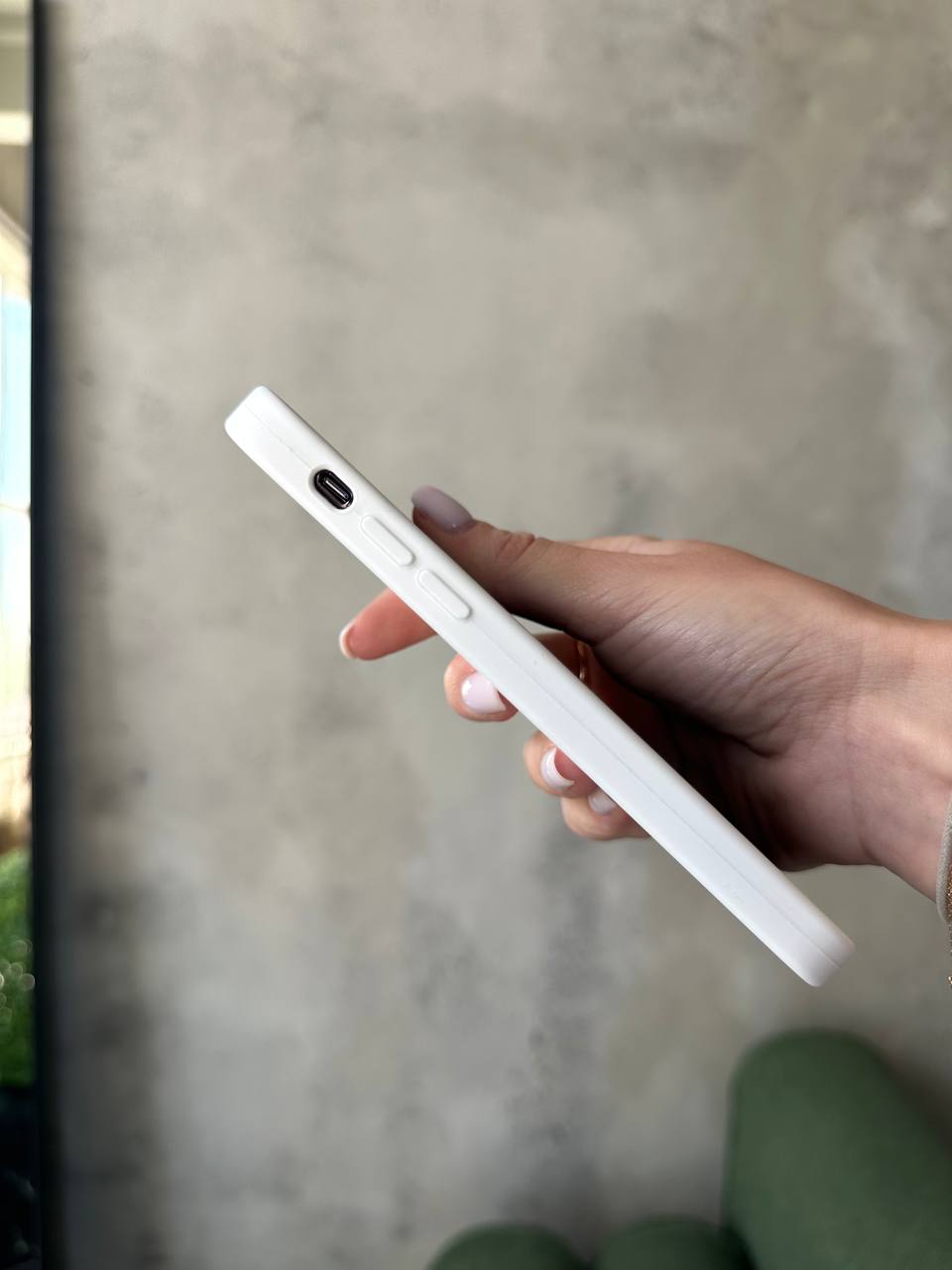 Чехол Silicone case с закрытой камерой для iPhone X/XS White #08