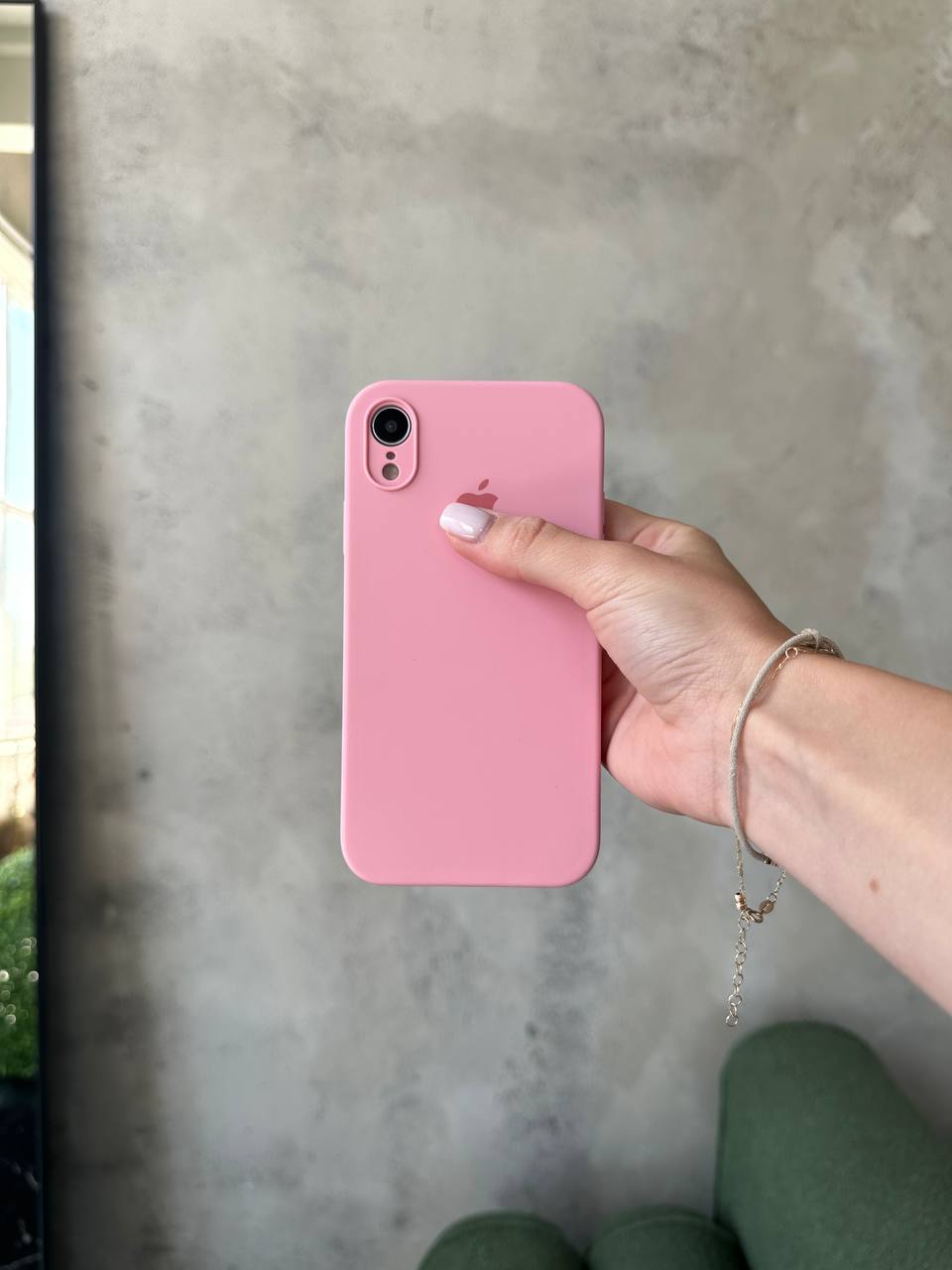 Чехол Silicone case с закрытой камерой для iPhone XR Baby Pink #06