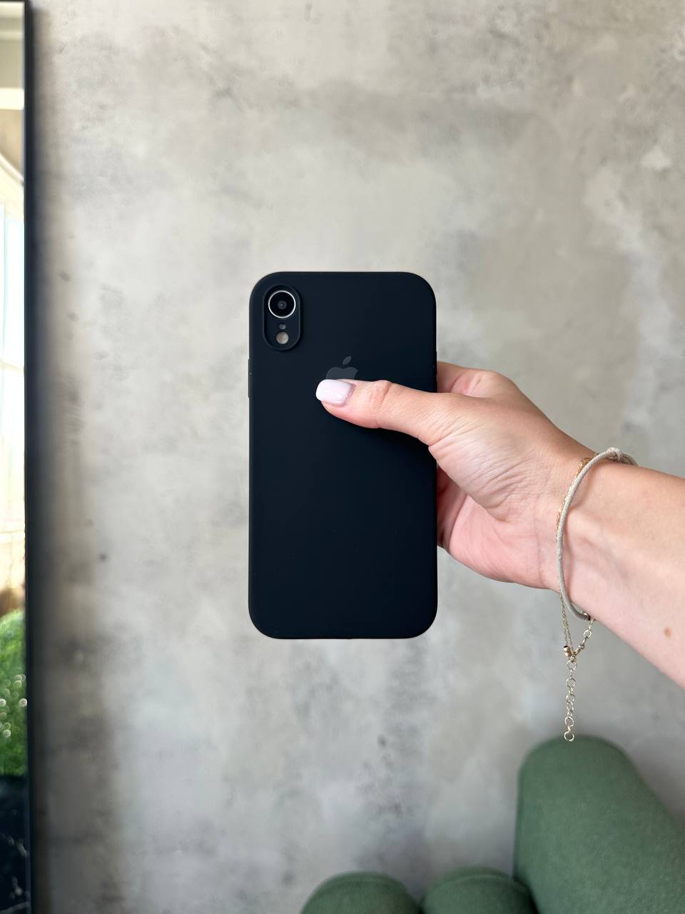 Чехол Silicone case с закрытой камерой для iPhone XR Black #14